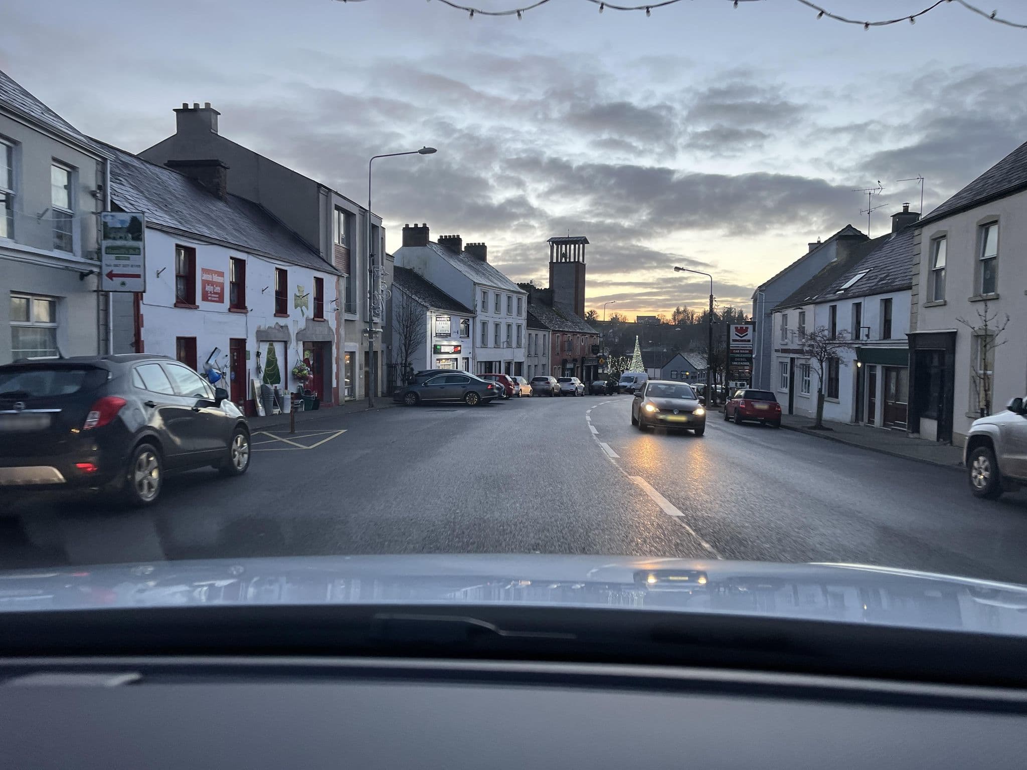 Street view near Hamills Bed & Breakfast, Ballyconnell — © noelb (CC BY-SA · Mapillary)
