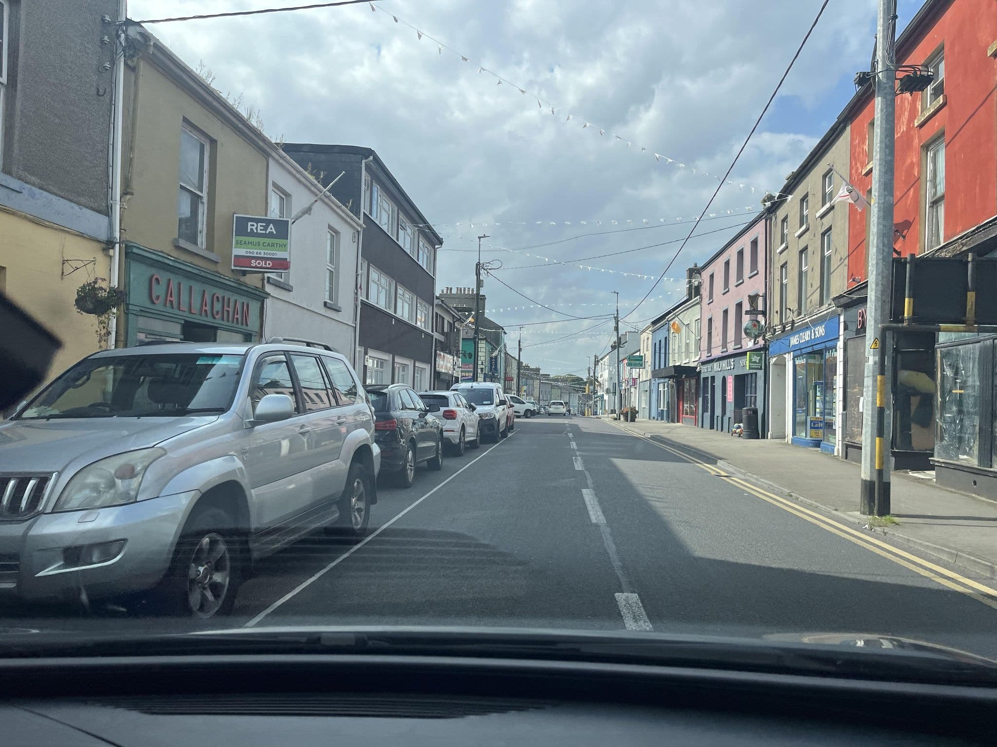 Street view near Tullys Hotel, Castlerea — © noelb (CC BY-SA · Mapillary)