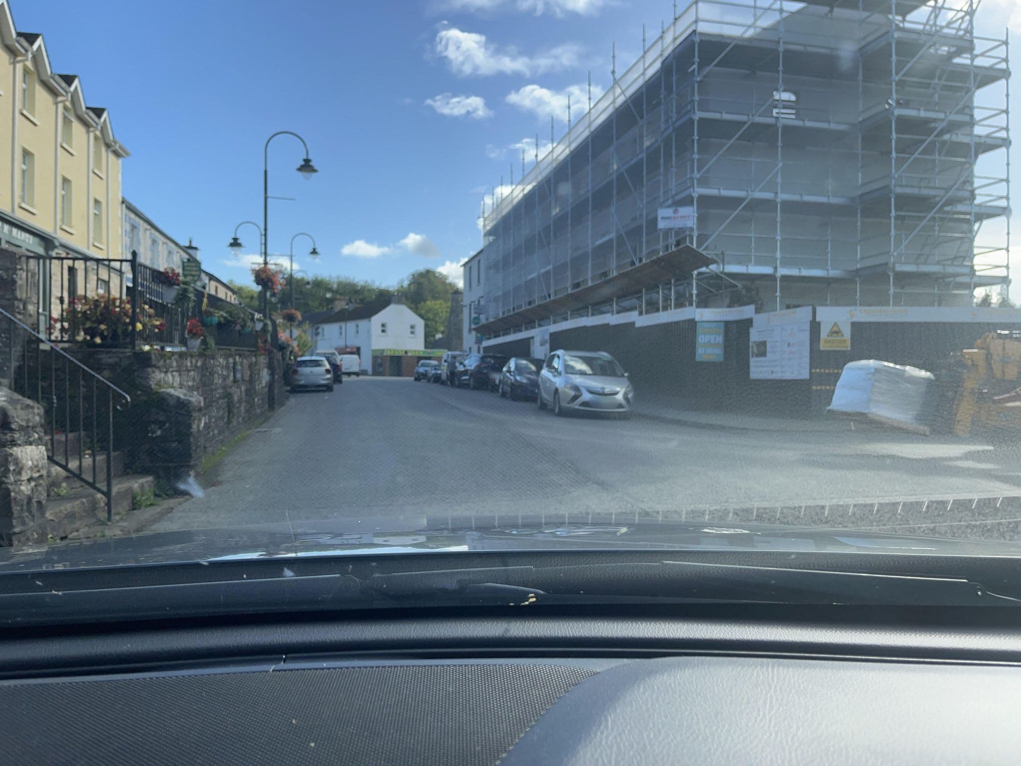 Street view near Paddy Mac's, Carrick-on-Shannon — © noelb (CC BY-SA · Mapillary)
