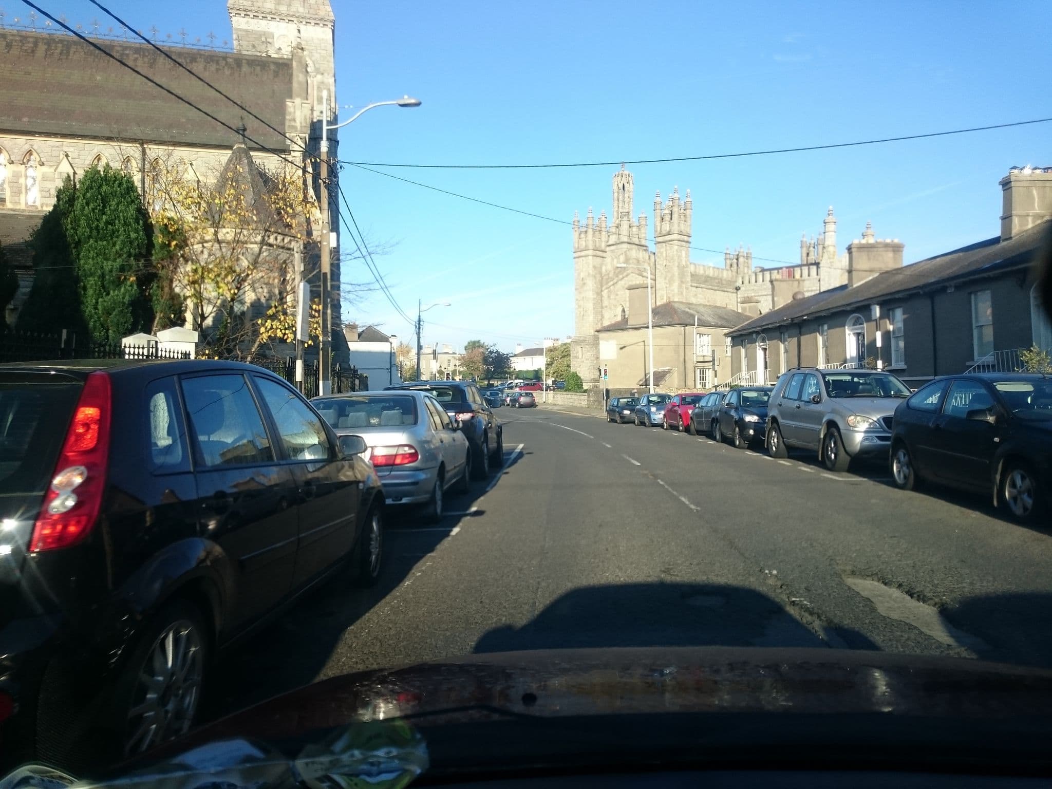 Street view near Kilmurvey Hotel, Monkstown — © brianh (CC BY-SA · Mapillary)