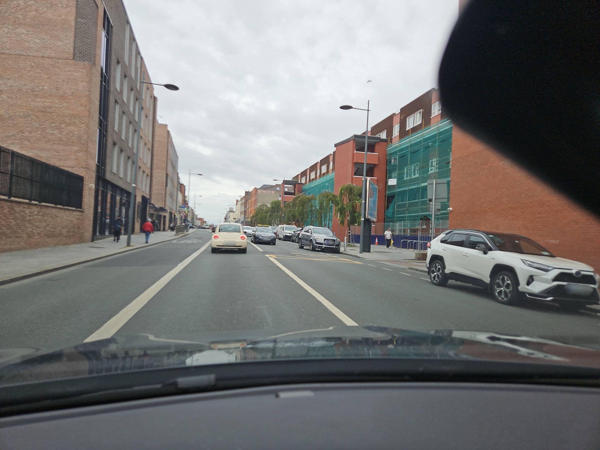 Street view near Maldron Hotel, Drumcondra — © toho (CC BY-SA · Mapillary)