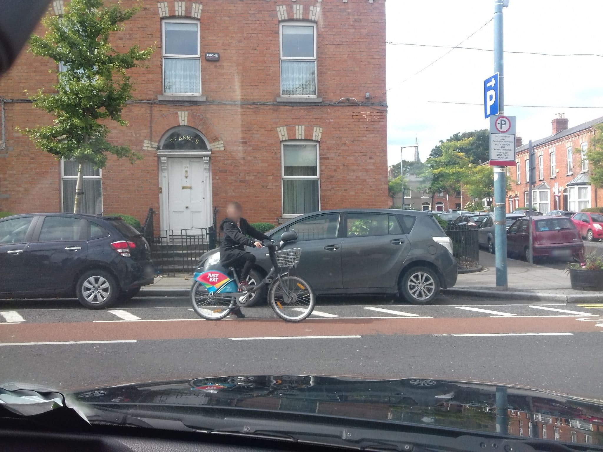 Street view near St Annes B&B, Drumcondra — © debigc (CC BY-SA · Mapillary)