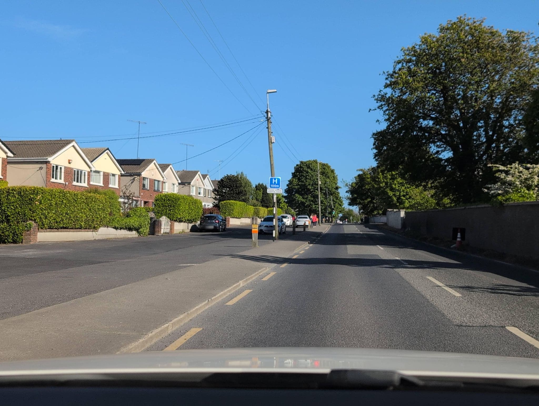 Street view near Victor Hotel Dublin, Sallynoggin — © governorkeagan (CC BY-SA · Mapillary)