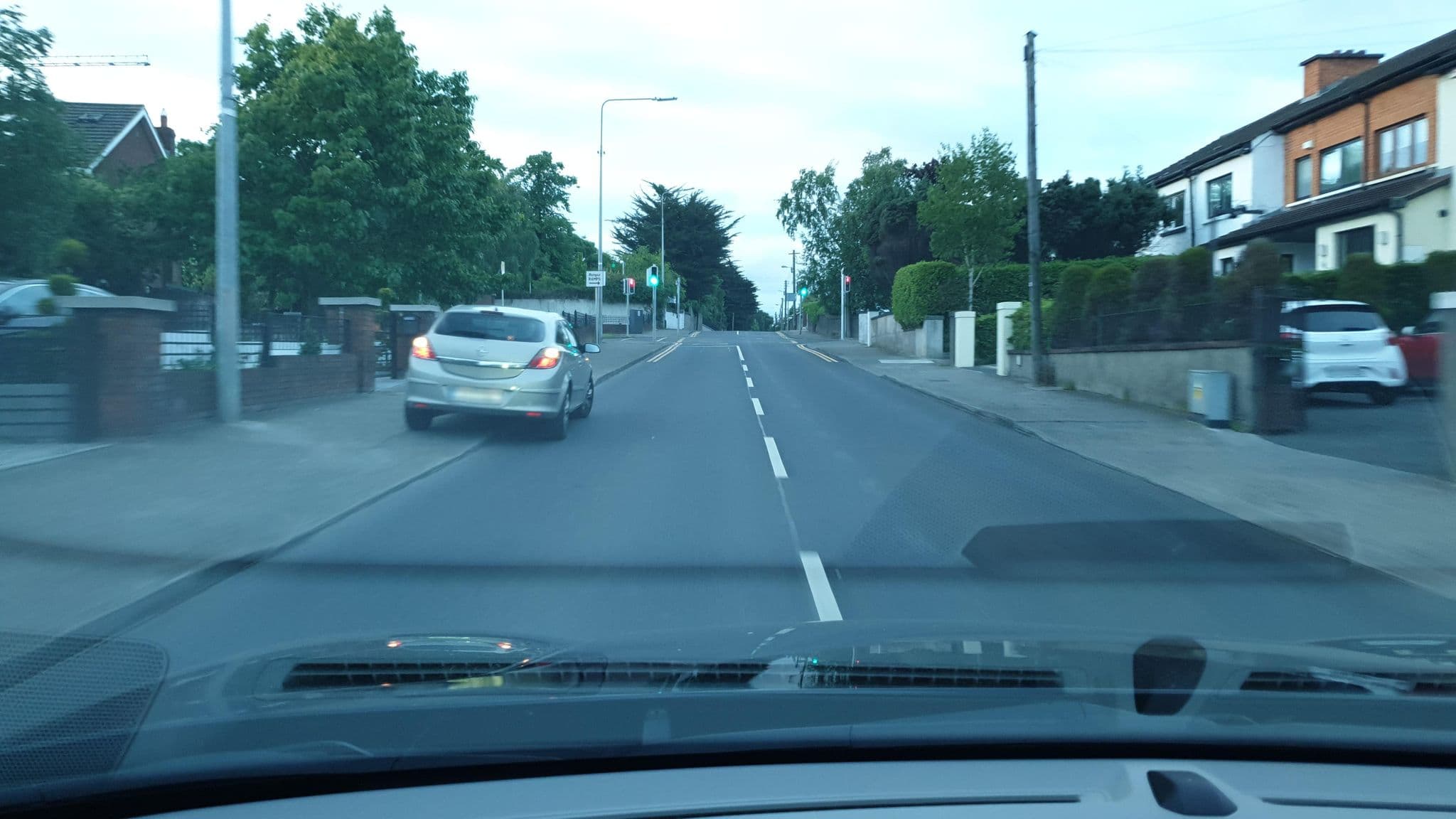 Street view near Annandale B&B, Marino — © yannakis (CC BY-SA · Mapillary)