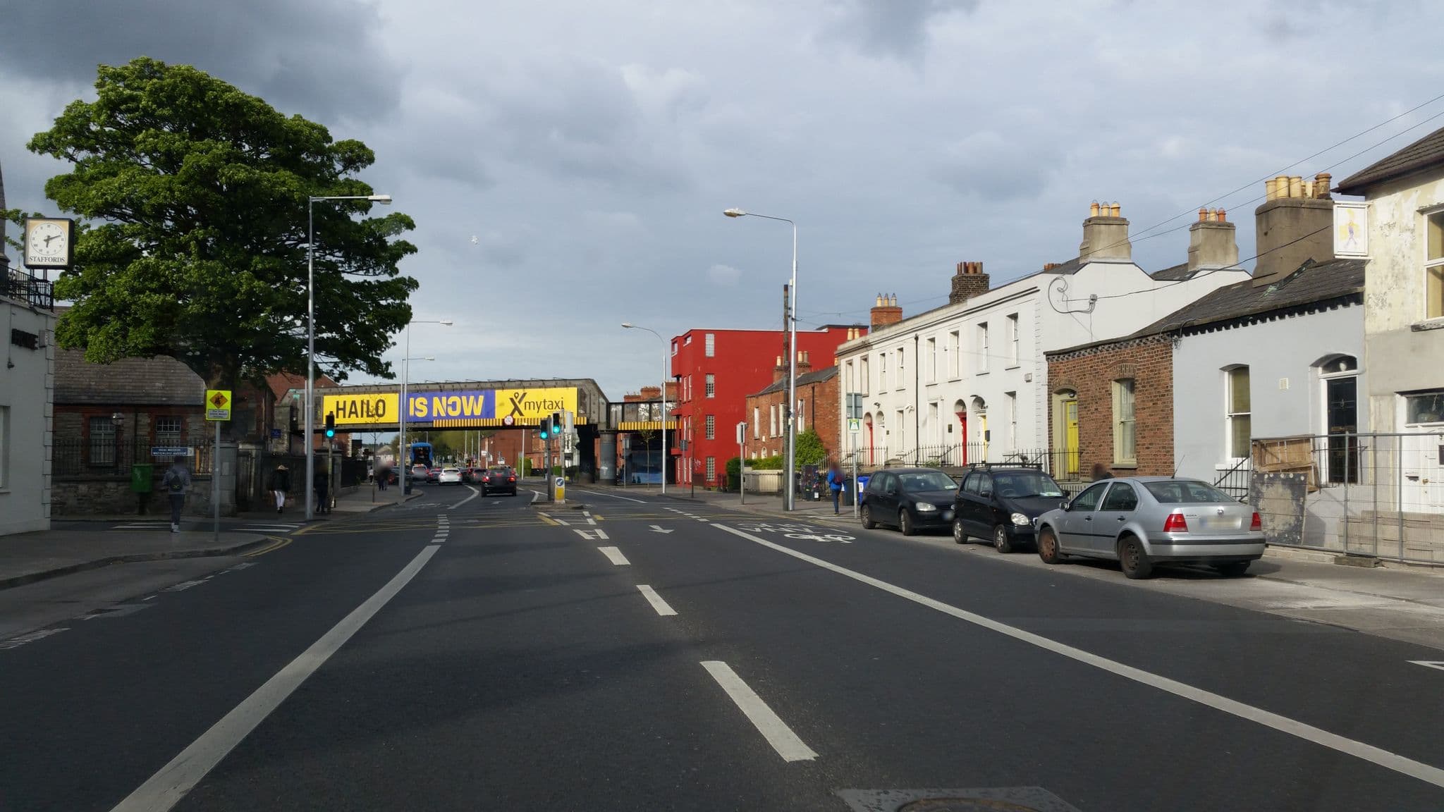 Street view near SIDC, Fairview — © debigc (CC BY-SA · Mapillary)