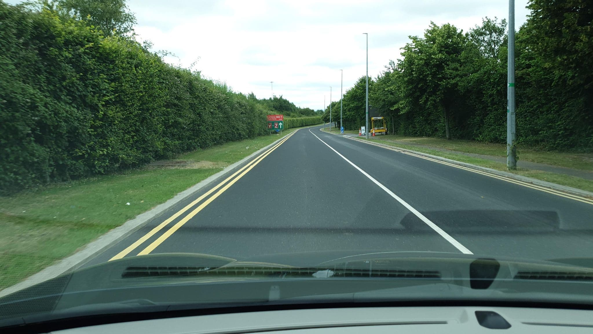 Street view near The 19th Lodge, Bonnybrook — © yannakis (CC BY-SA · Mapillary)