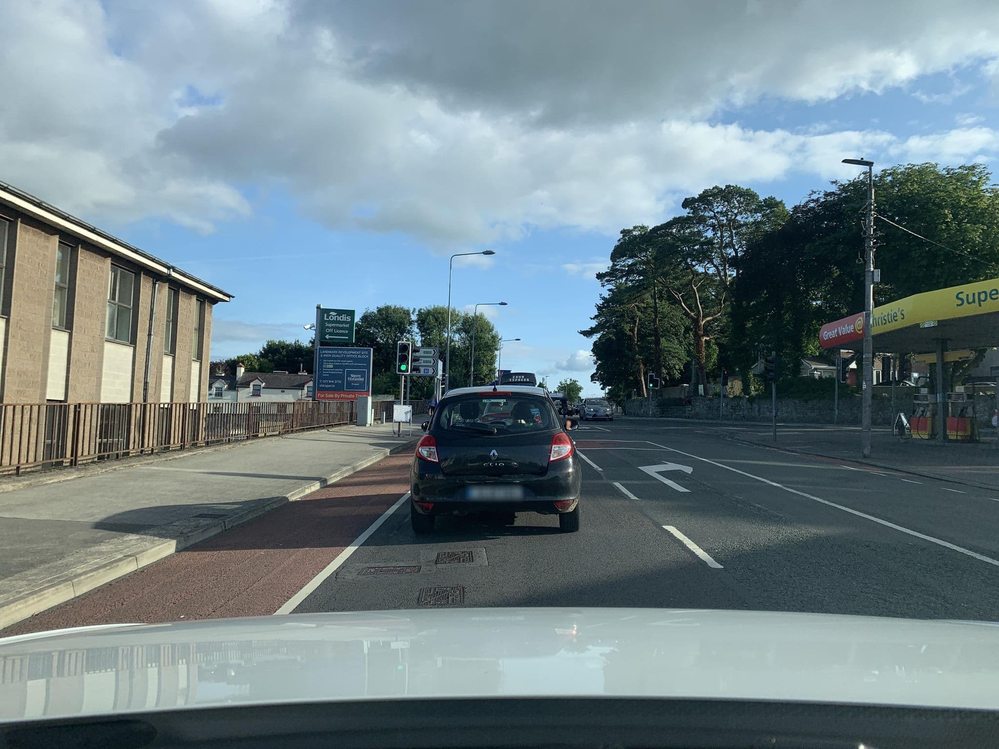 Street view near St Terese B&B, Sligo — © noelb (CC BY-SA · Mapillary)