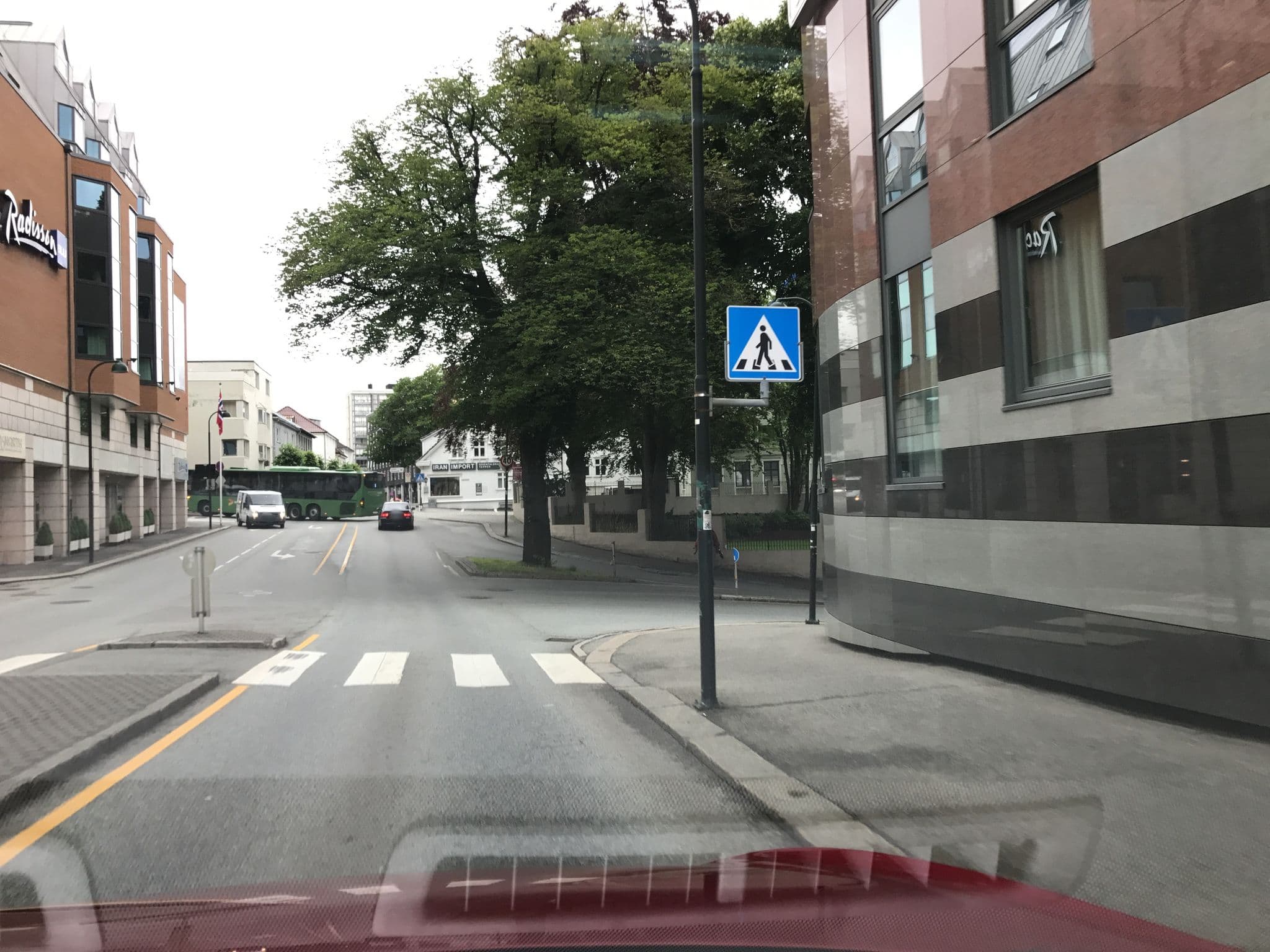 Street view near Rom 1215, Stavanger — © derzornigemarkus (CC BY-SA · Mapillary)