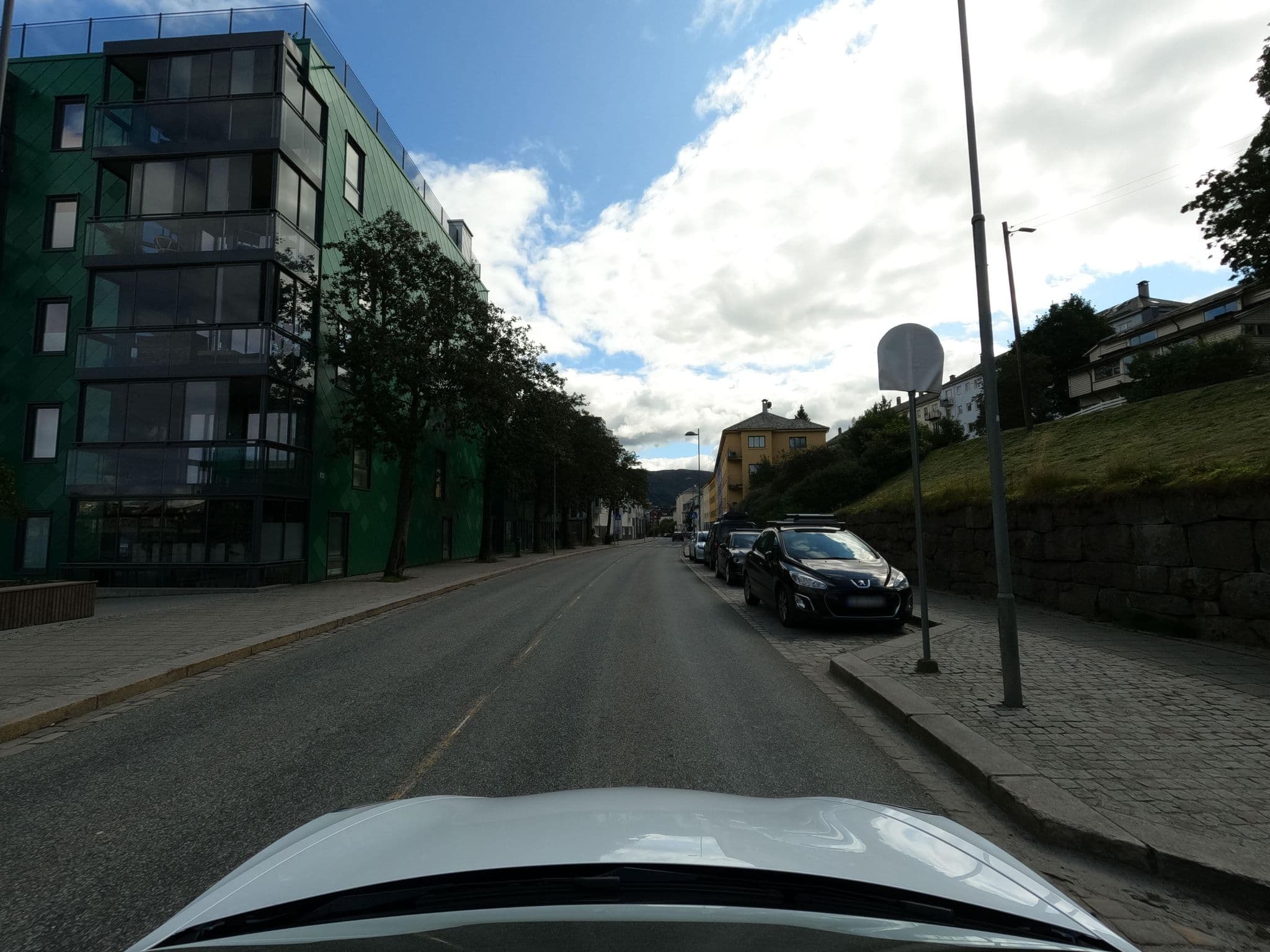 Street view near Bjørvika apartments, Bergen — © catoandersen (CC BY-SA · Mapillary)