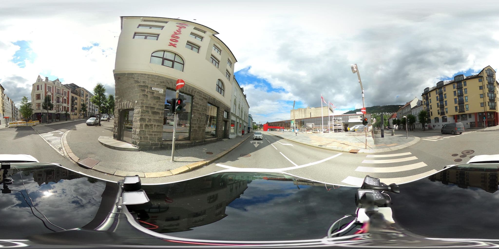 Street view near Citybox Bergen, Bergen — © catoandersen (CC BY-SA · Mapillary)