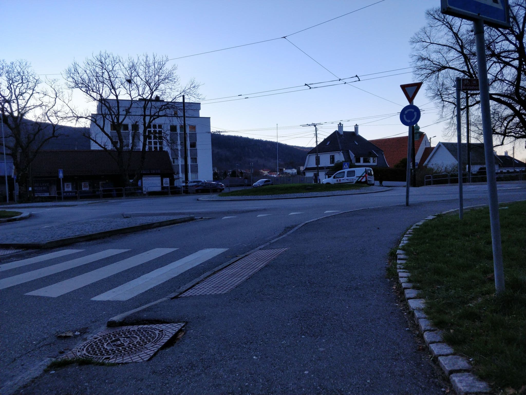 Street view near Ulriksdal Apartment, Bergen — © fredrik_lindseth (CC BY-SA · Mapillary)