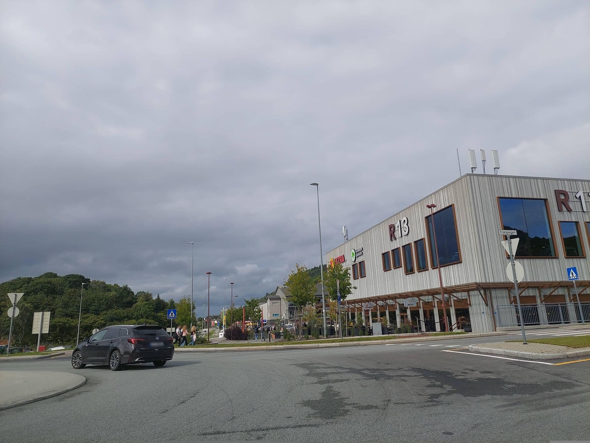 Street view near Eirik Blodøks Kurs Og Konferansesenter, Tau — © Albergarri788 (CC BY-SA · Mapillary)