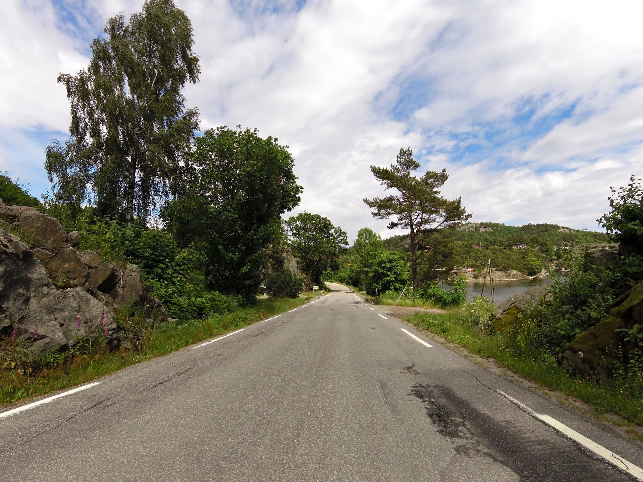 Street view near R Sstad Hytter, Søgne — © suschtenname (CC BY-SA · Mapillary)