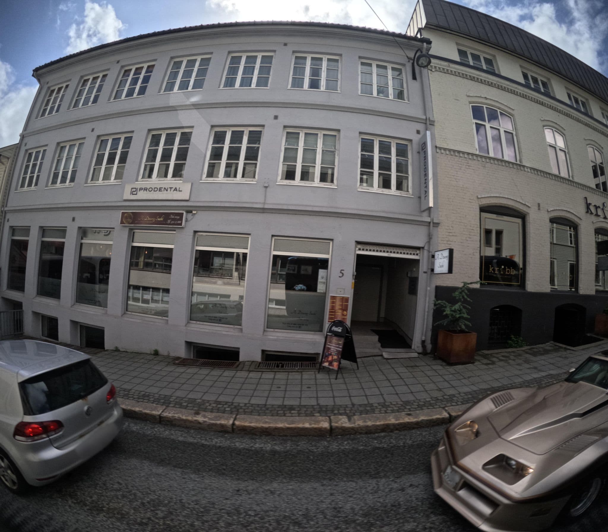 Street view near Charm Inn Arendal, Arendal — © pbb (CC BY-SA · Mapillary)