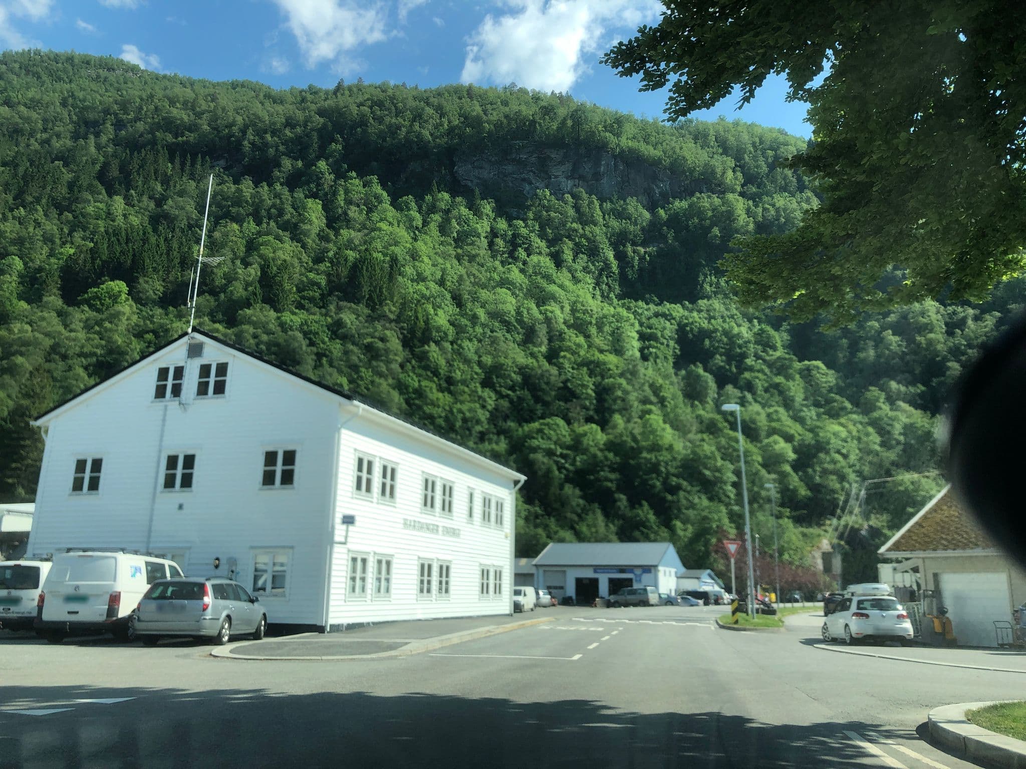 Street view near Laila Bergsagel, Norheimsund — © brokenpike (CC BY-SA · Mapillary)