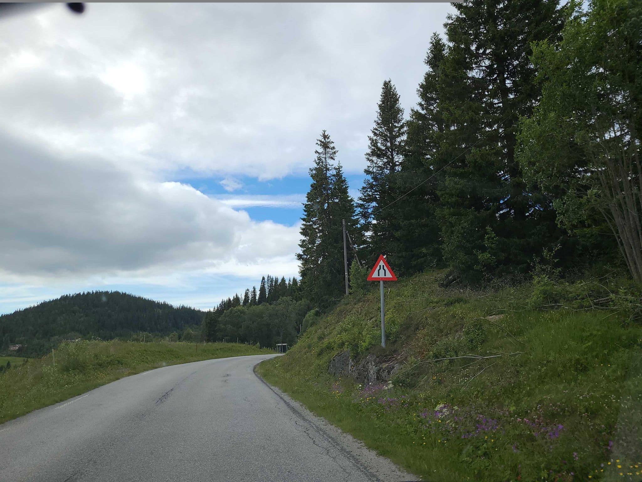 Street view near Lognvik Fjellstue, Rjukan — © jopparn2 (CC BY-SA · Mapillary)