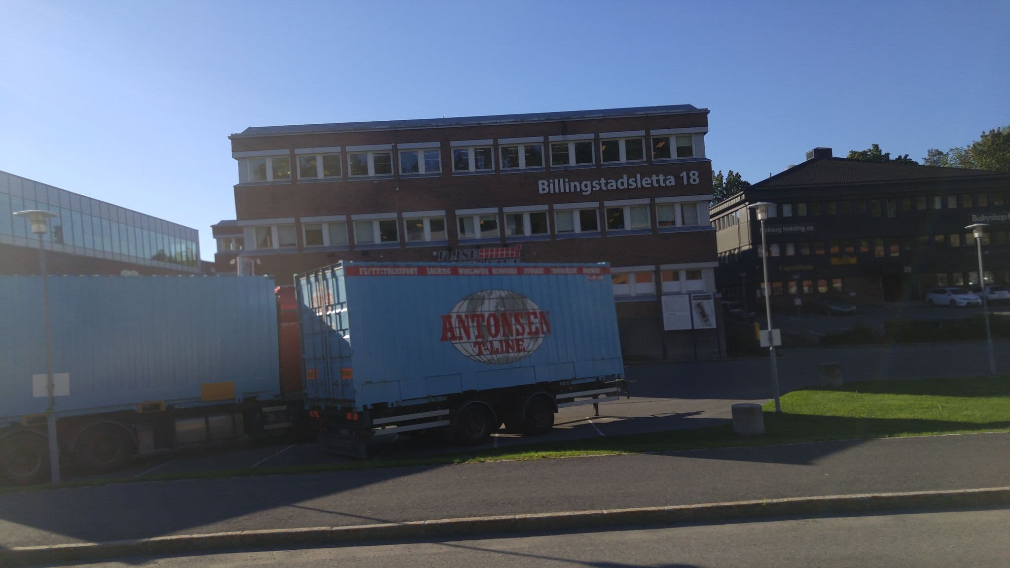 Street view near Majorstuen Hotell Ans, Billingstad — © pbb (CC BY-SA · Mapillary)