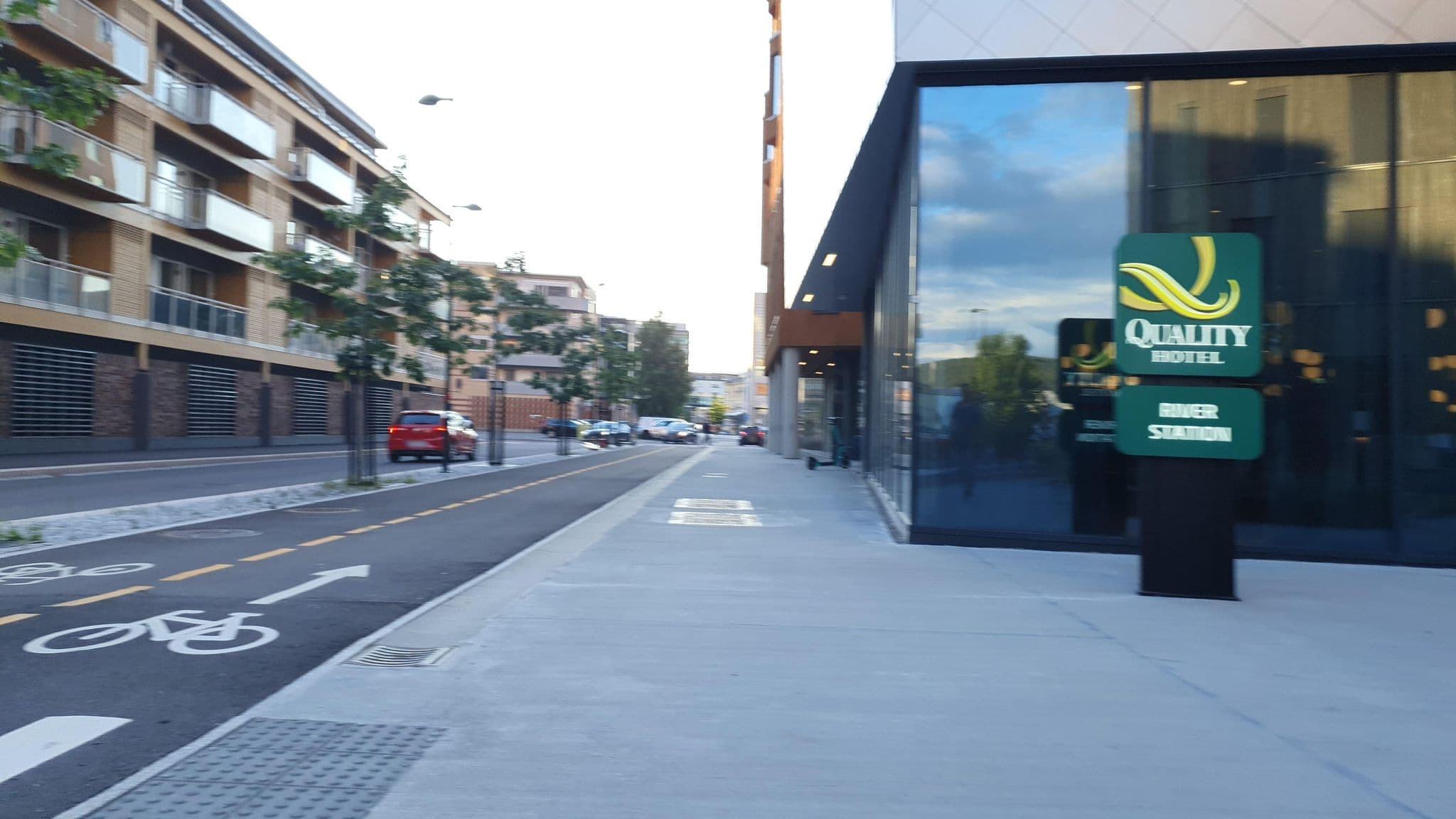 Street view near Quality Hotel River Station, Drammen — © pbb (CC BY-SA · Mapillary)
