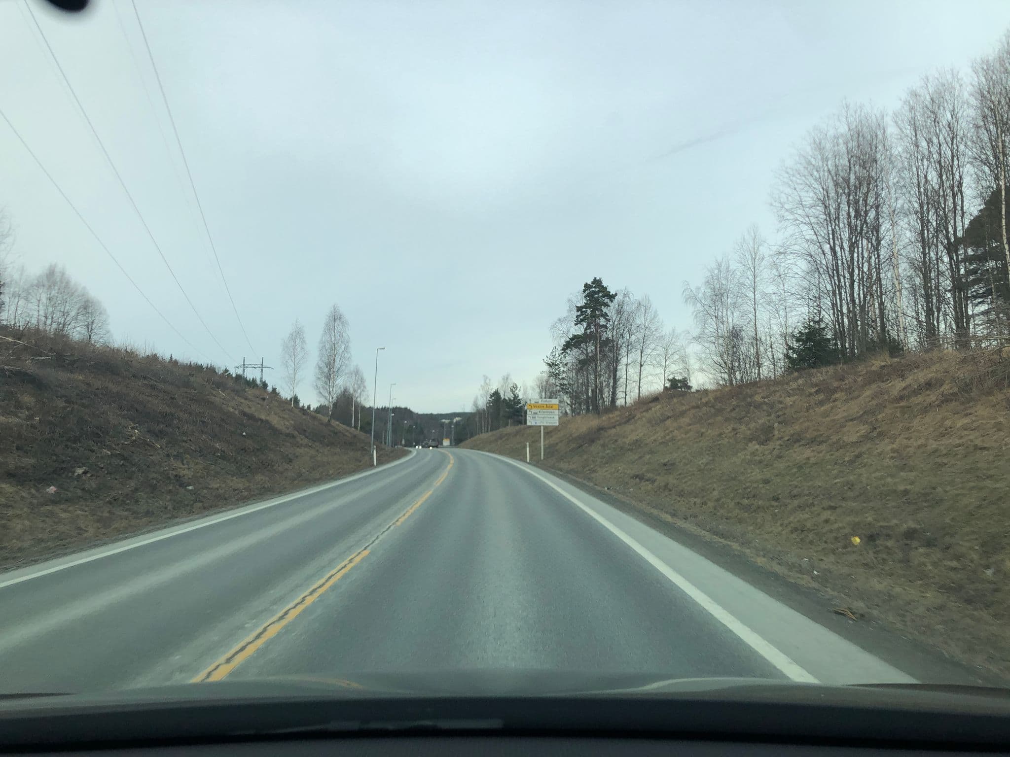 Street view near Gjestegården Motel, Hønefoss — © kristianoslo (CC BY-SA · Mapillary)