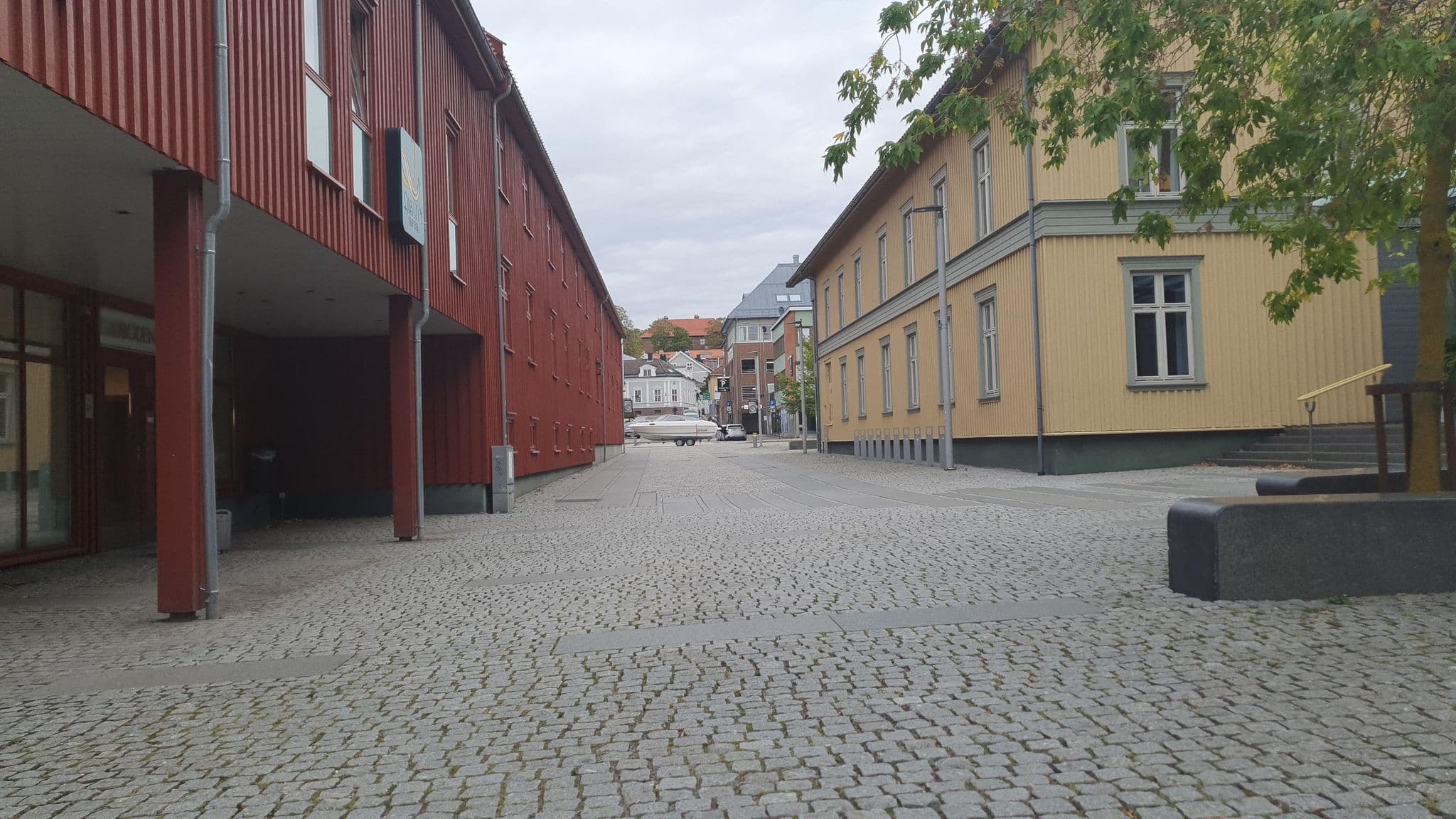 Street view near Quality Hotel Tønsberg Rooftop Pool, Tønsberg — © pbb (CC BY-SA · Mapillary)