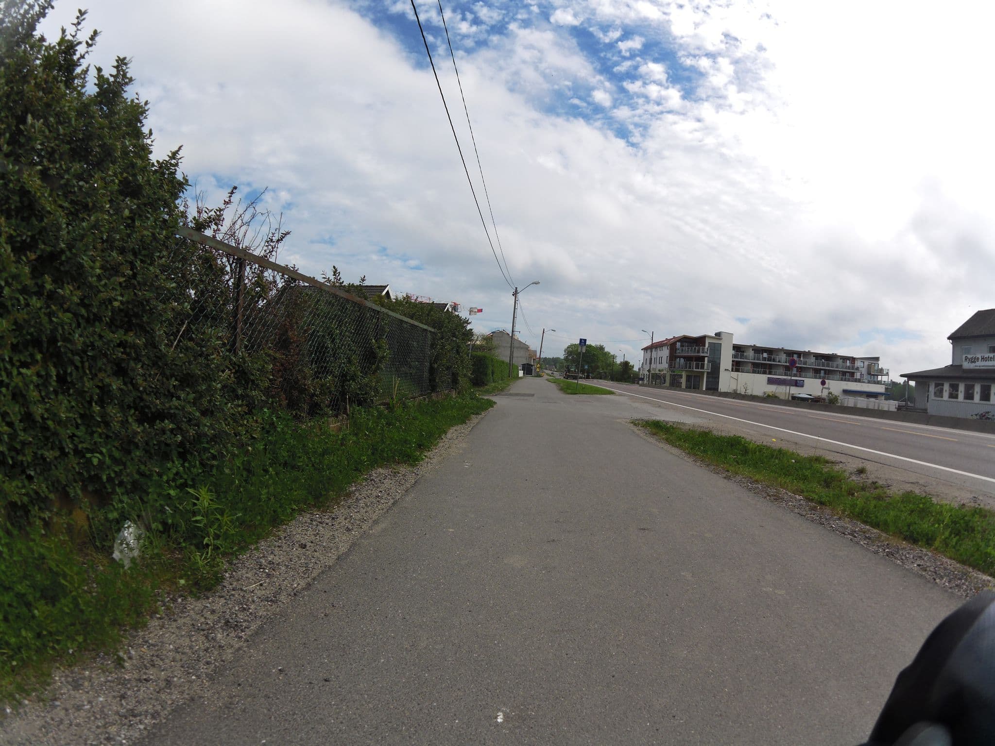 Street view near Rygge Hotell, Rygge — © jesperhenriksen (CC BY-SA · Mapillary)