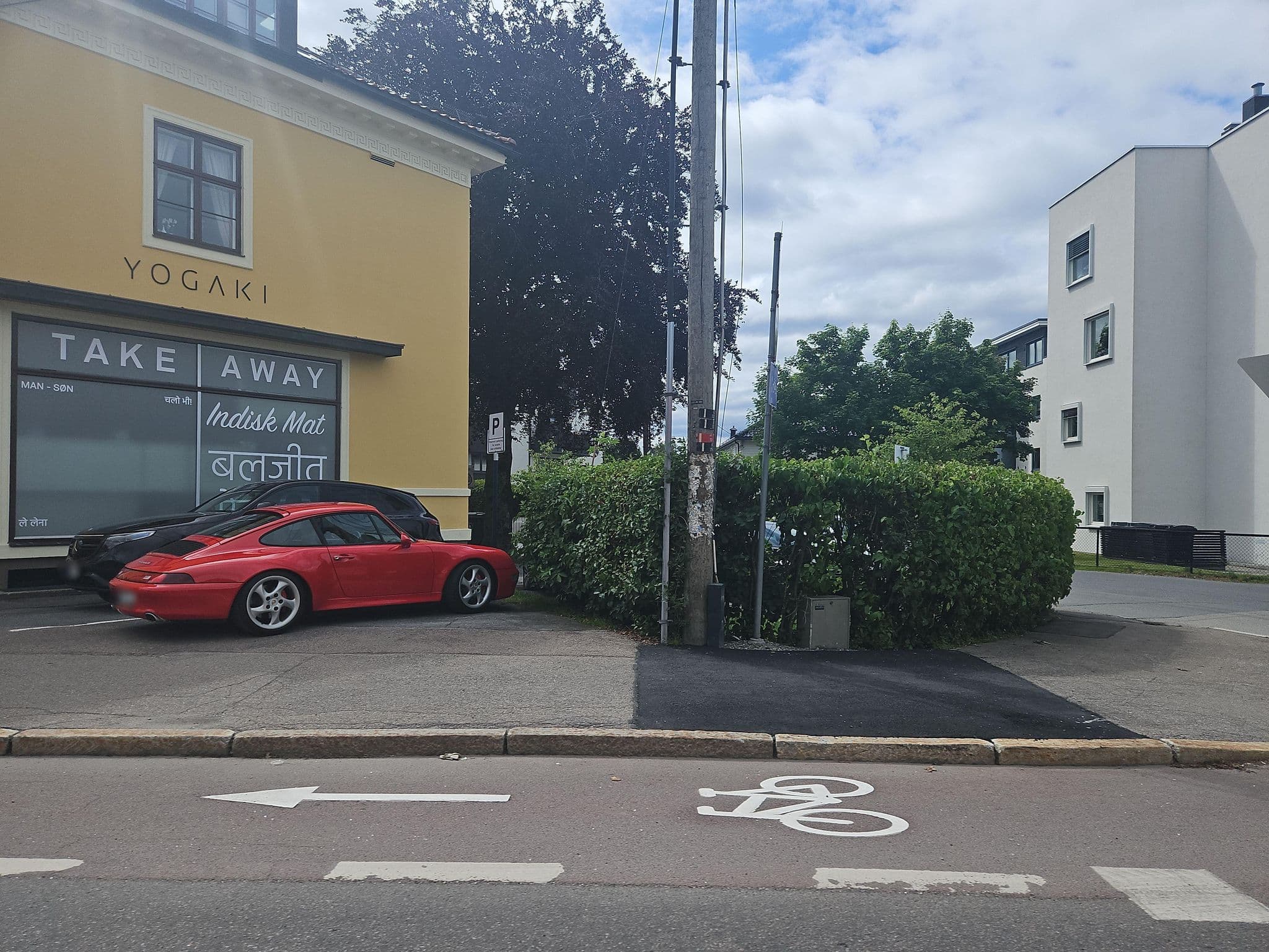 Street view near Hotel Viking, Ensjø — © pbb (CC BY-SA · Mapillary)