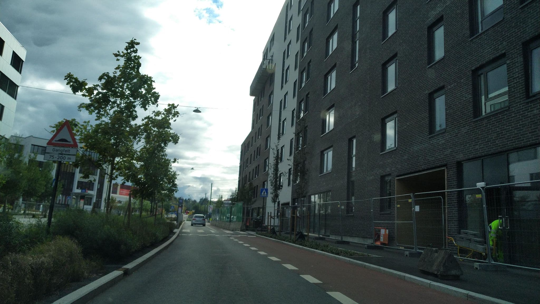 Street view near Hotell Invest, Frydenberg — © oyvind (CC BY-SA · Mapillary)