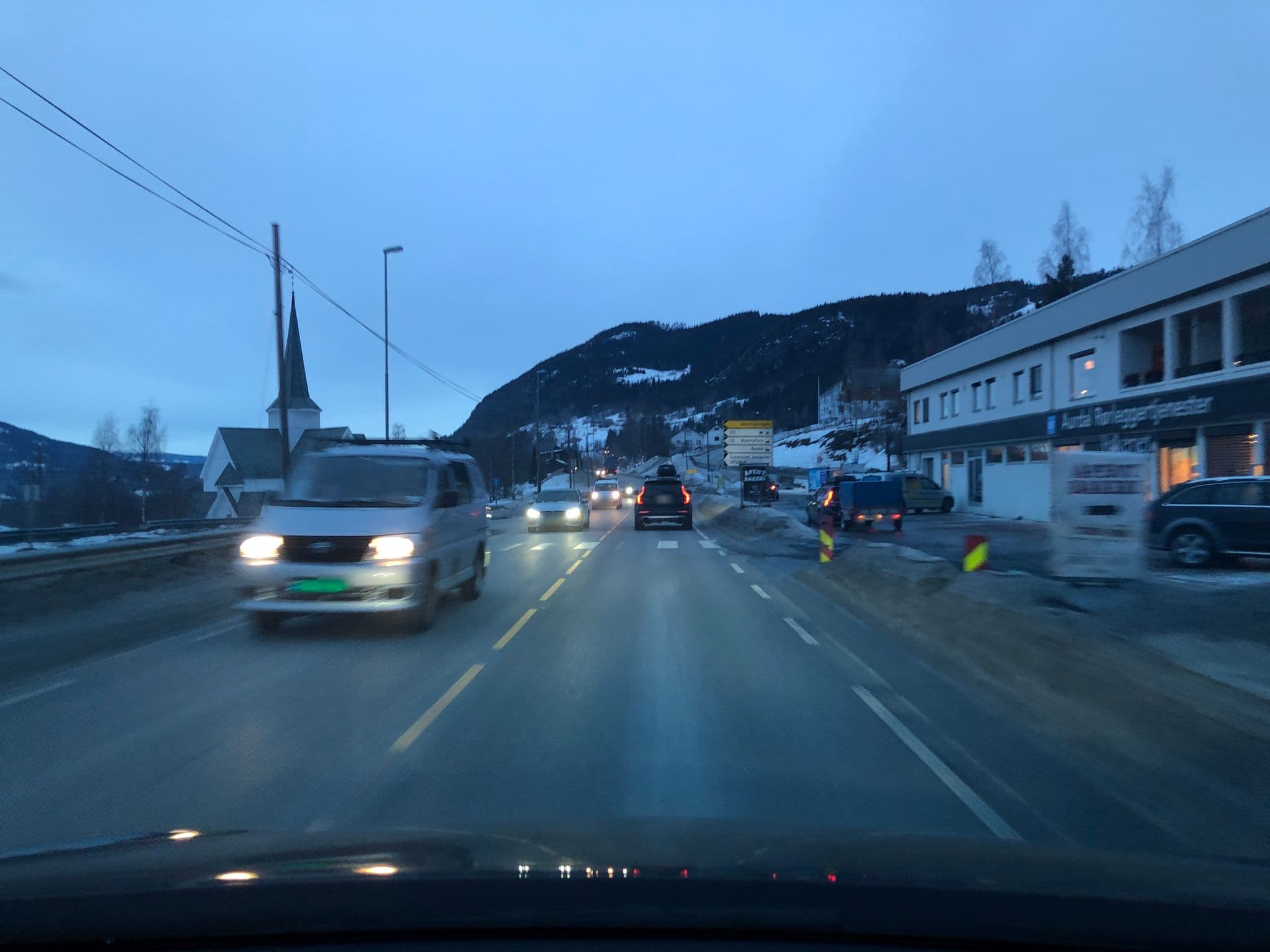Street view near Valdres Gjestegard, Fagernes — © kristianoslo (CC BY-SA · Mapillary)