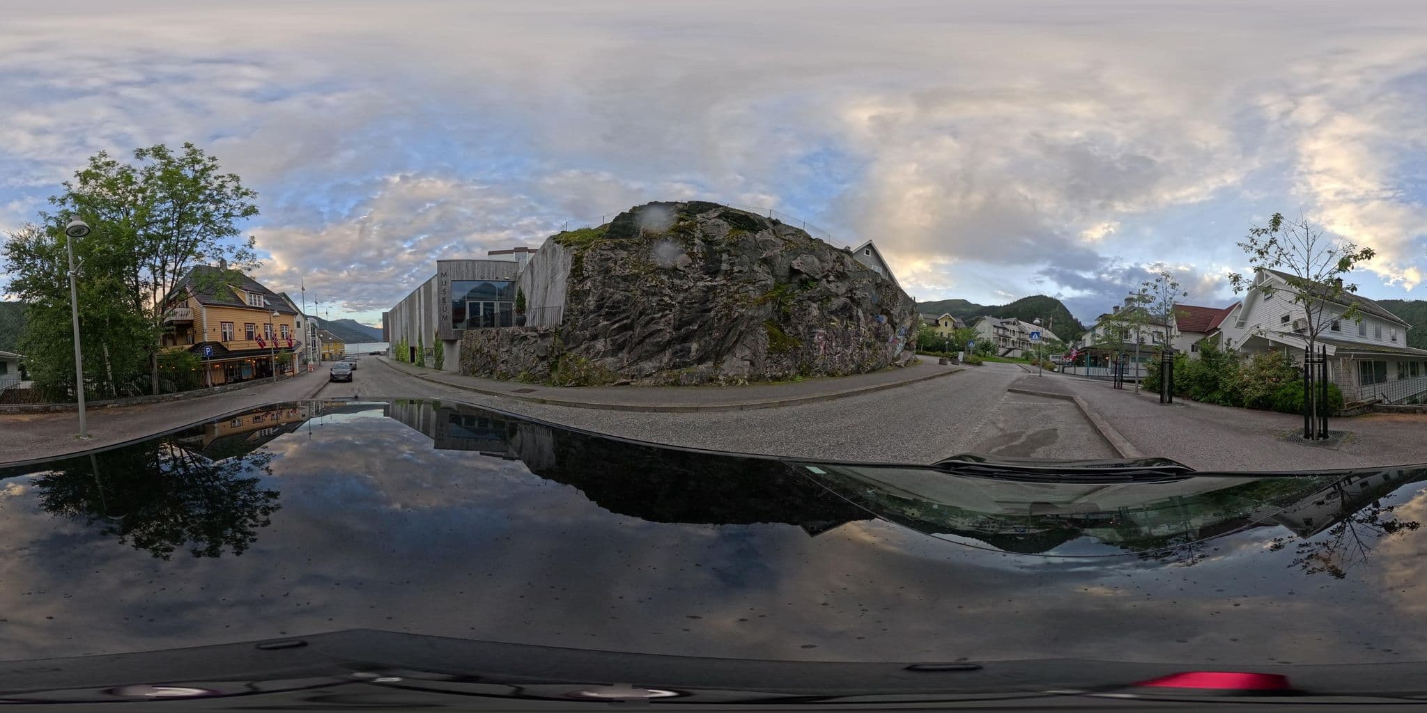 Street view near Balestrand Fjordapartments, Hermansverk — © yannakis (CC BY-SA · Mapillary)