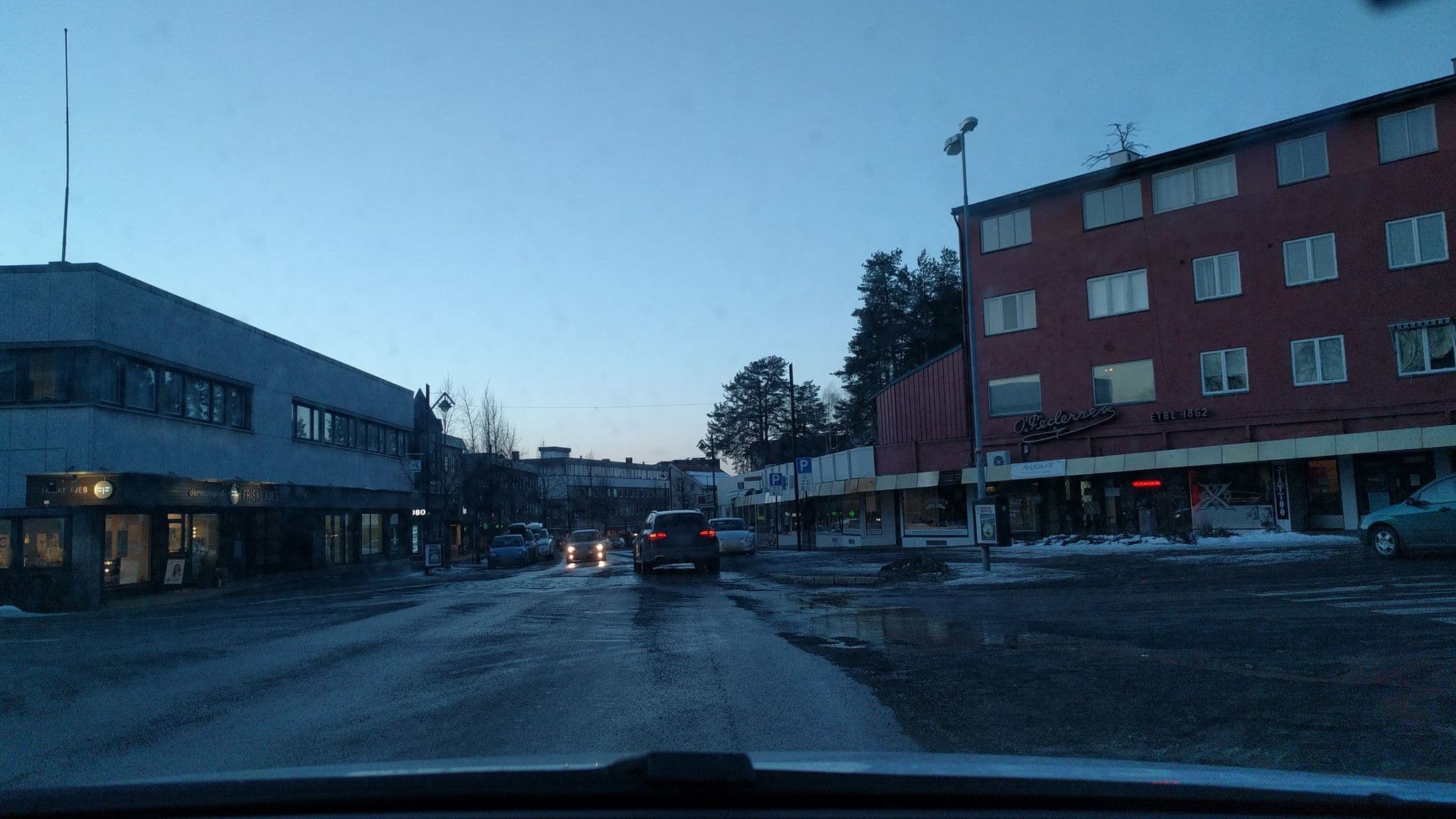 Street view near Solvaars Bed & Breakfast, Elverum — © runar2 (CC BY-SA · Mapillary)