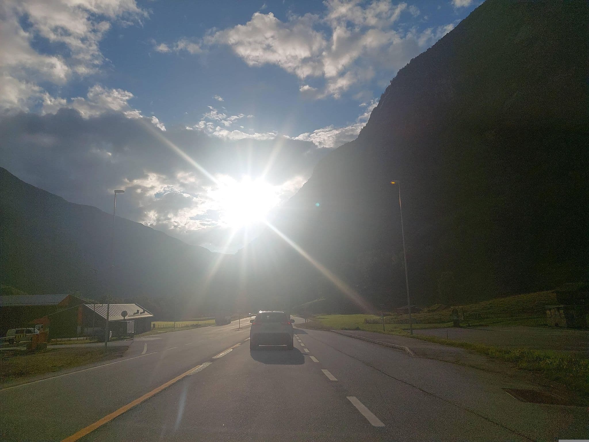 Street view near Hostel Borlaug HI, Årdalstangen — © Albergarri788 (CC BY-SA · Mapillary)