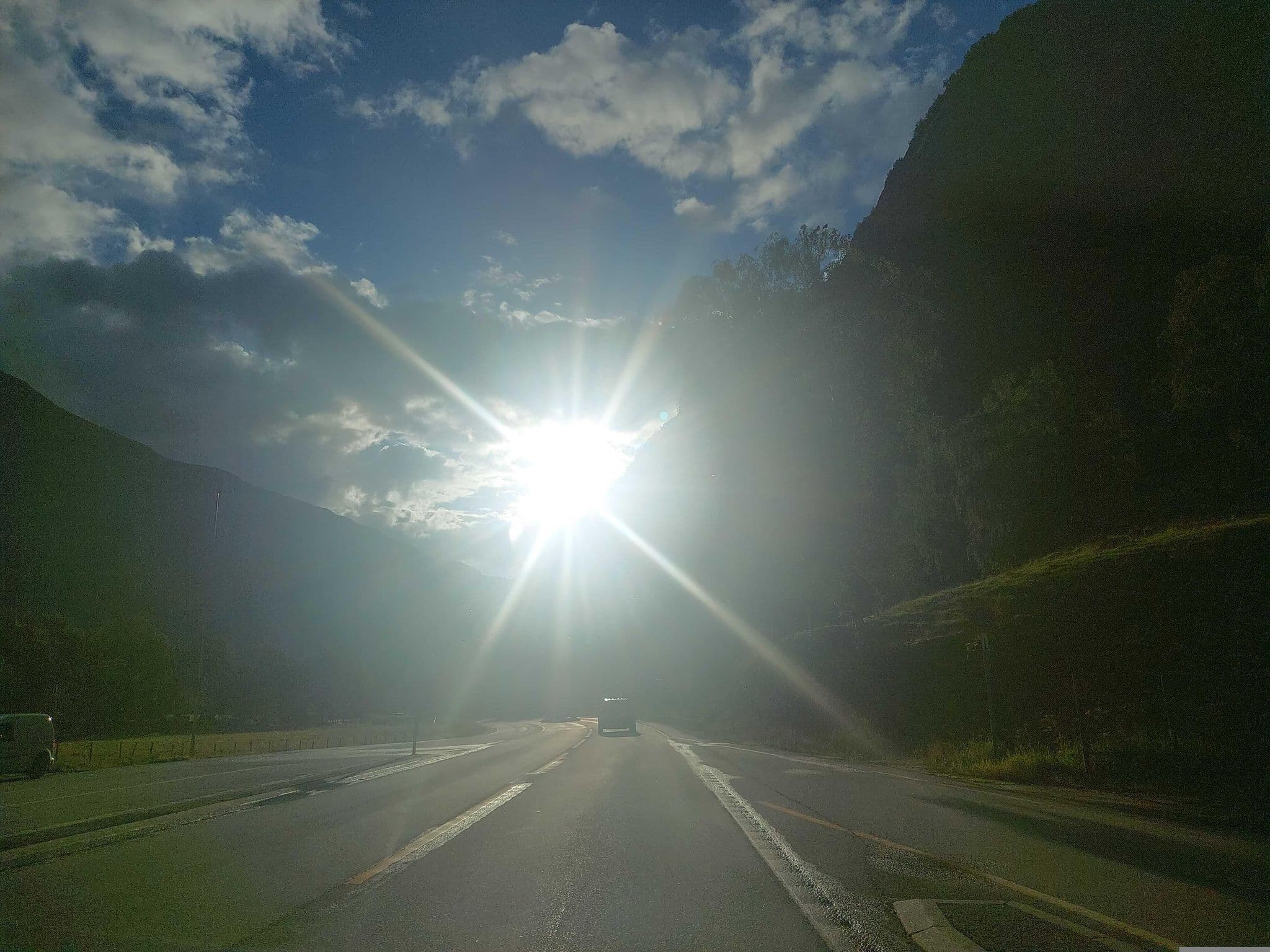 Street view near Bjoråk Camping, Årdalstangen — © Albergarri788 (CC BY-SA · Mapillary)