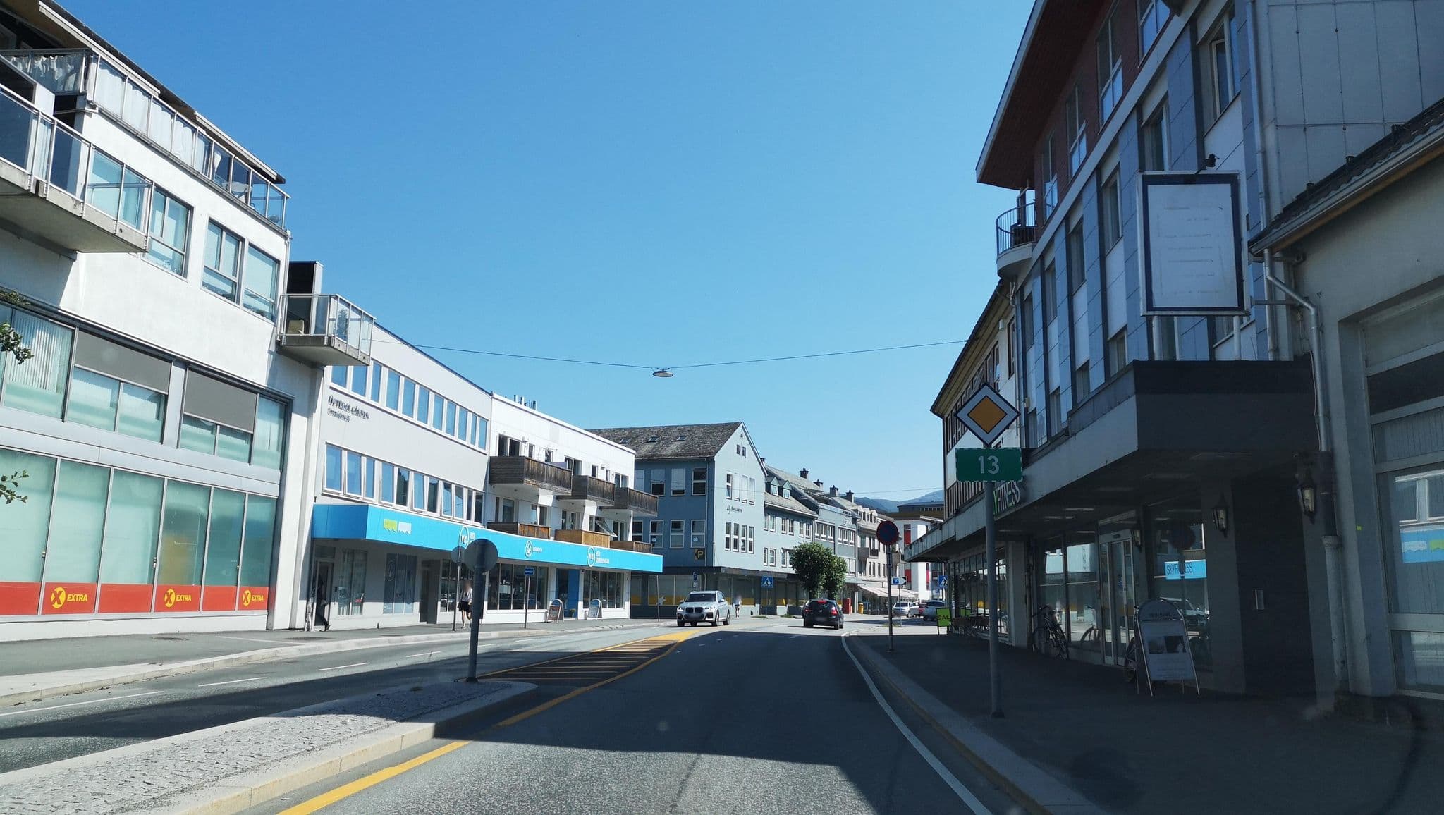 Street view near Vang Pensjonat - Rolf Tillung, Voss — © matiaslavik (CC BY-SA · Mapillary)