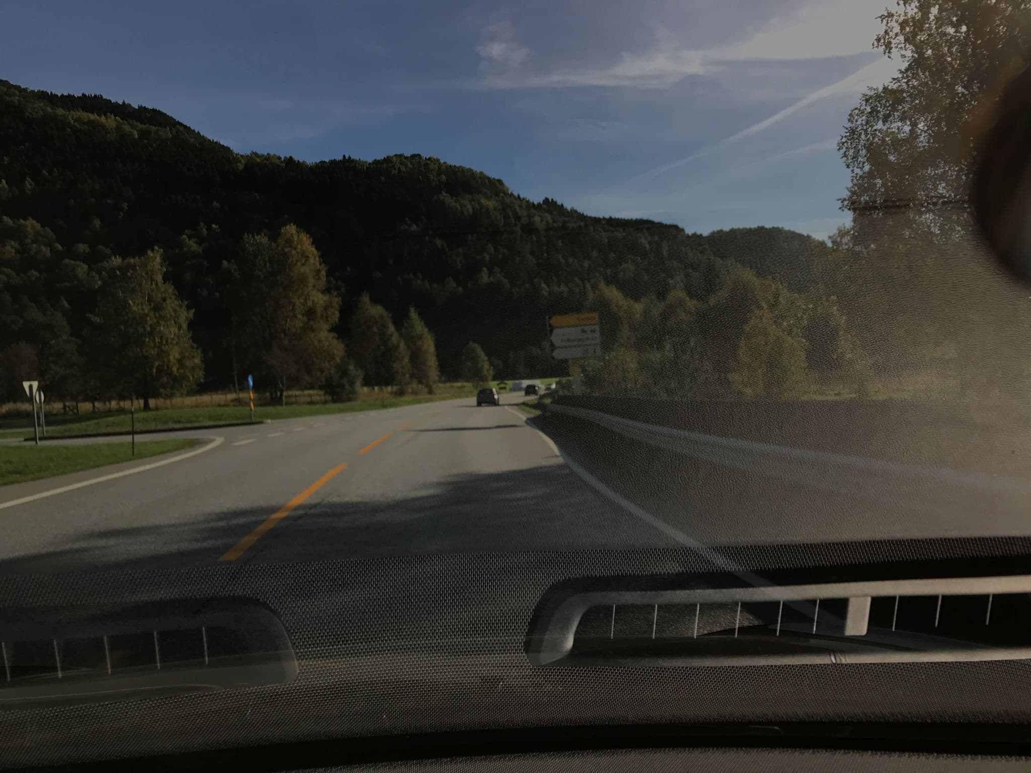 Street view near Sandane Hotell, Sandane — © derzornigemarkus (CC BY-SA · Mapillary)