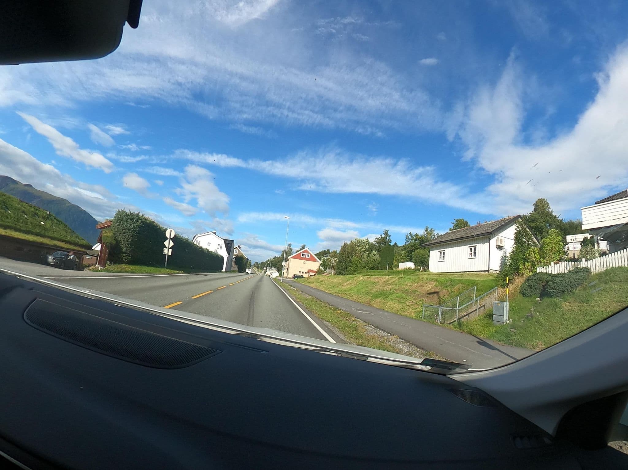 Street view near Solstrand Fjord Holiday, Tingvoll — © vst (CC BY-SA · Mapillary)
