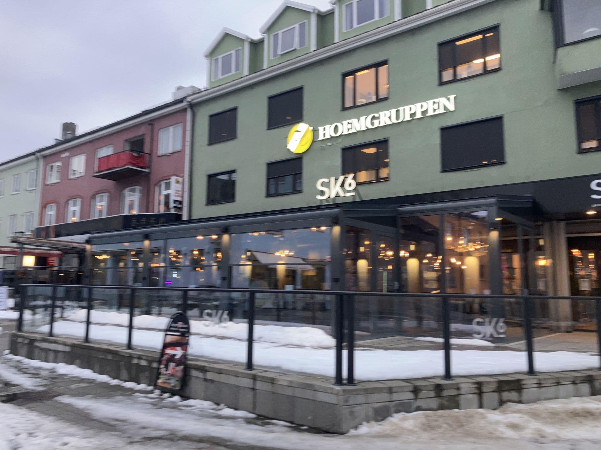 Street view near Hotelldrift Møre, Kristiansund — © southglos (CC BY-SA · Mapillary)