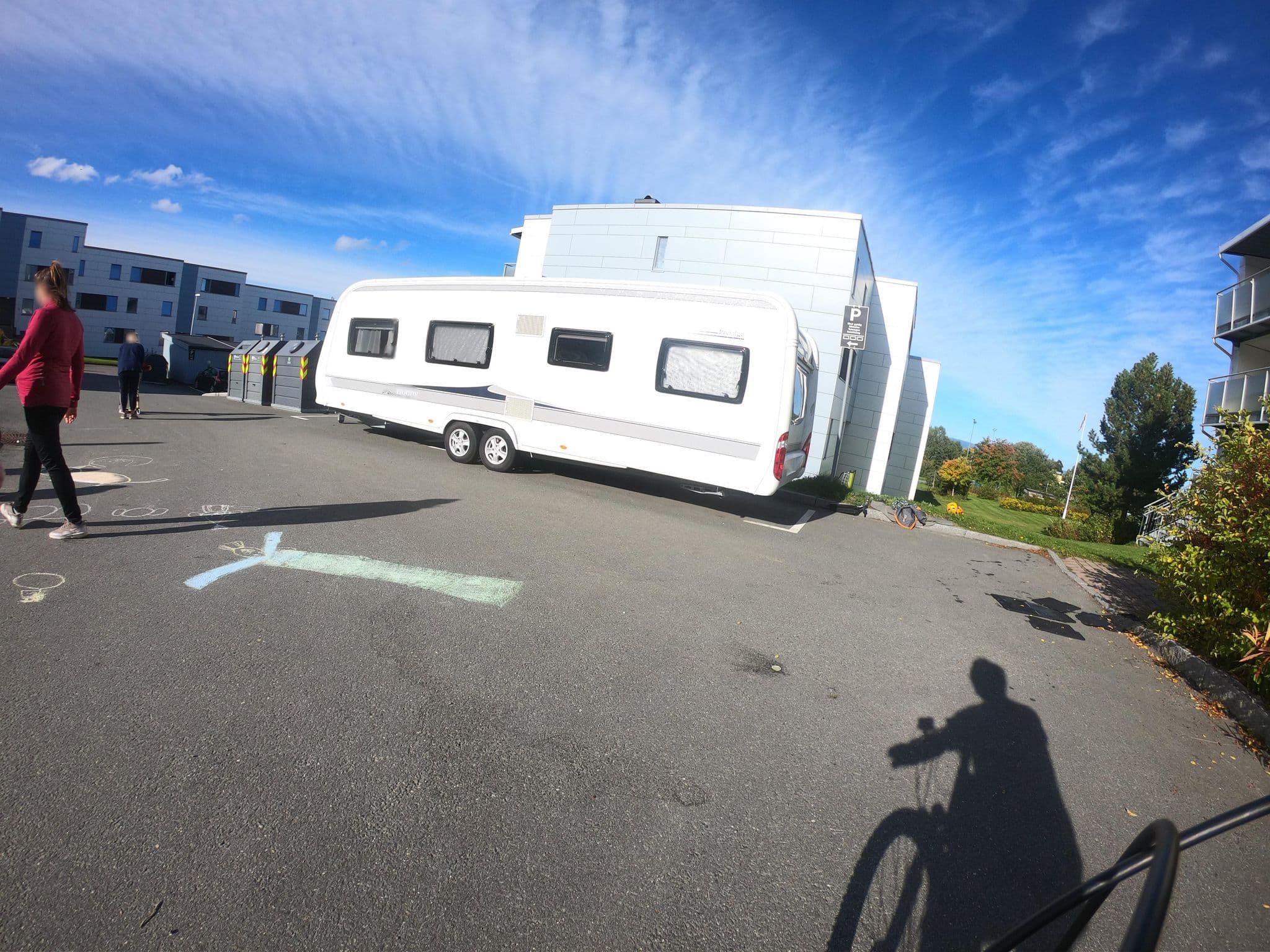 Street view near Hostel Mona, Trondheim — © pbb (CC BY-SA · Mapillary)