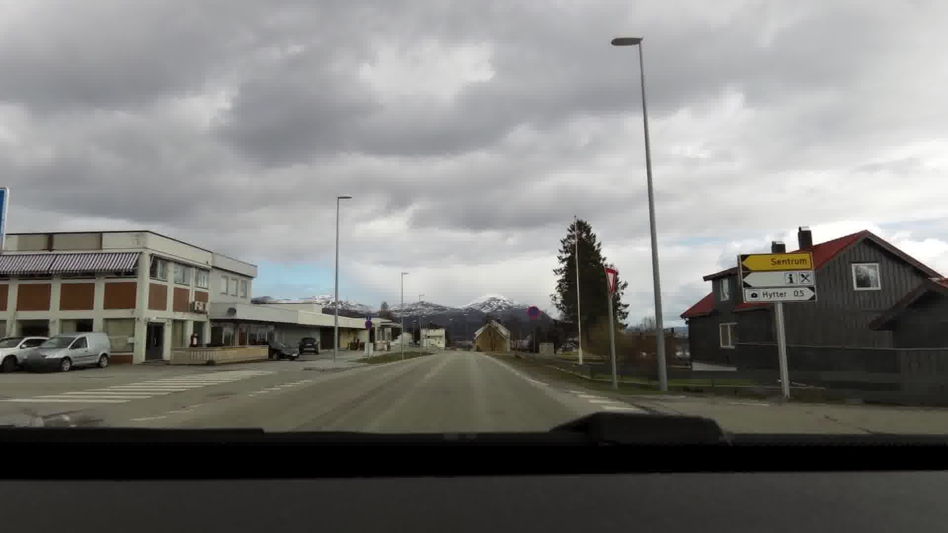 Street view near Eide Gjestehus, Eide — © skippern (CC BY-SA · Mapillary)