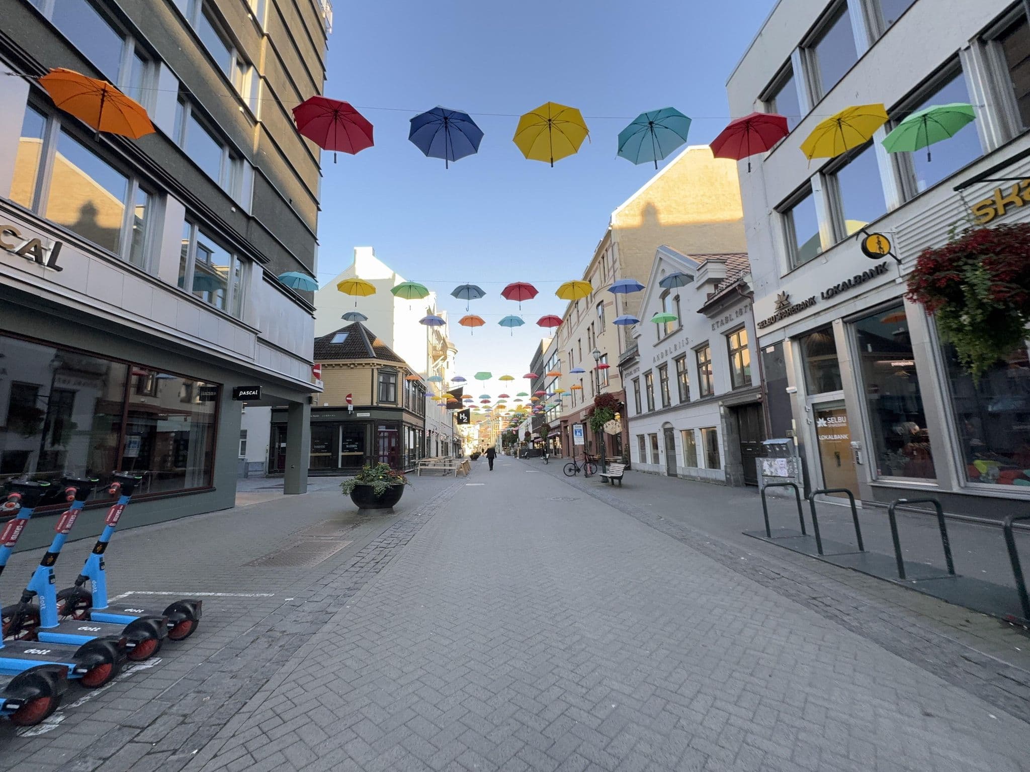 Street view near Kjerka, Trondheim — © filipb (CC BY-SA · Mapillary)