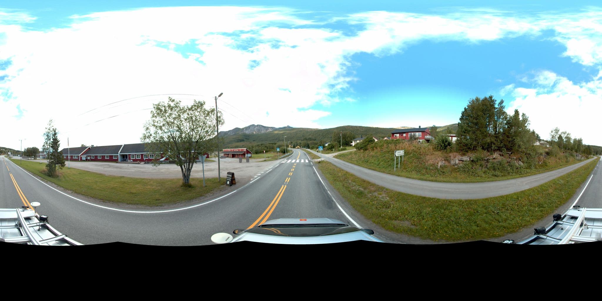 Street view near Tysfjord Turistsenter, Lødingen — © VegvesenITS (CC BY-SA · Mapillary)