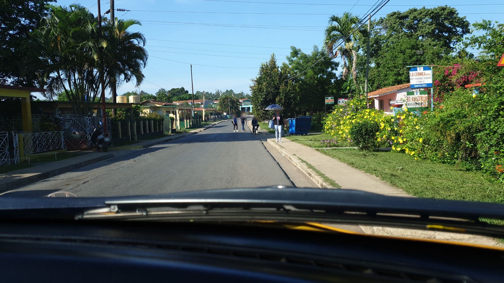 Street view near Casa Daniela, Viñales