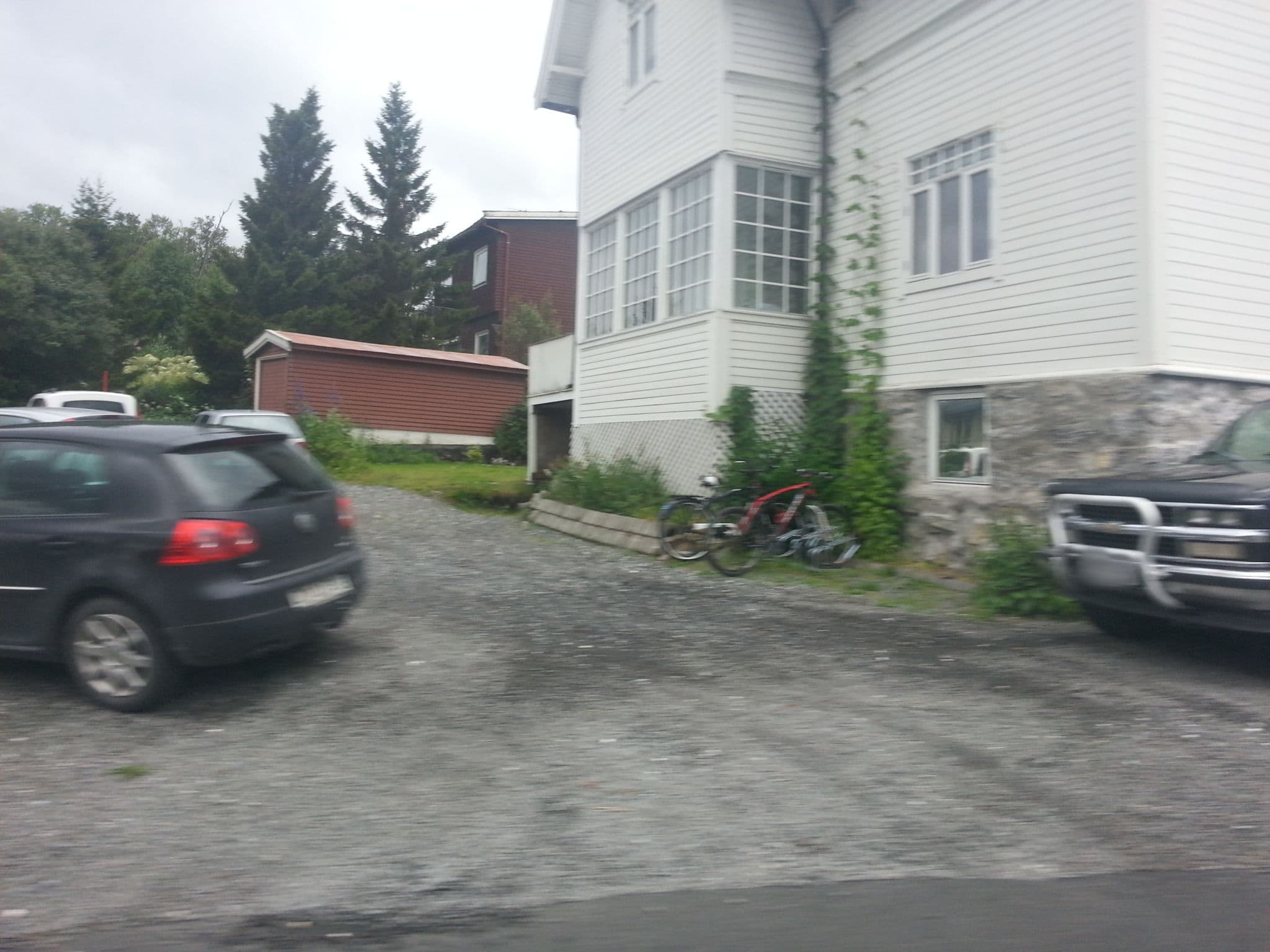 Street view near Bed & Waffles, Tromsø — © pbb (CC BY-SA · Mapillary)