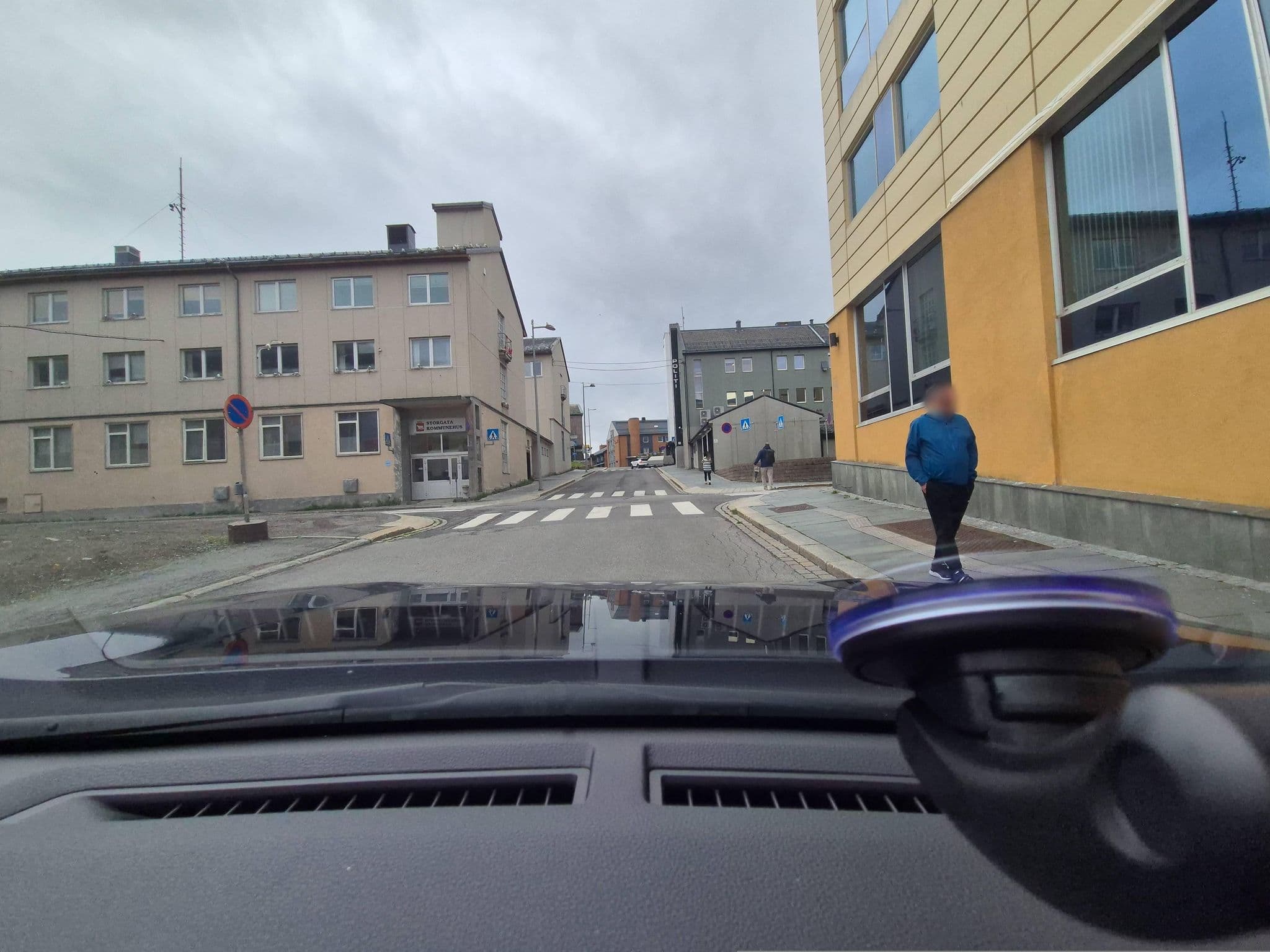 Street view near Coast Camp - Sandoybotn, Hammerfest — © Apirnus (CC BY-SA · Mapillary)