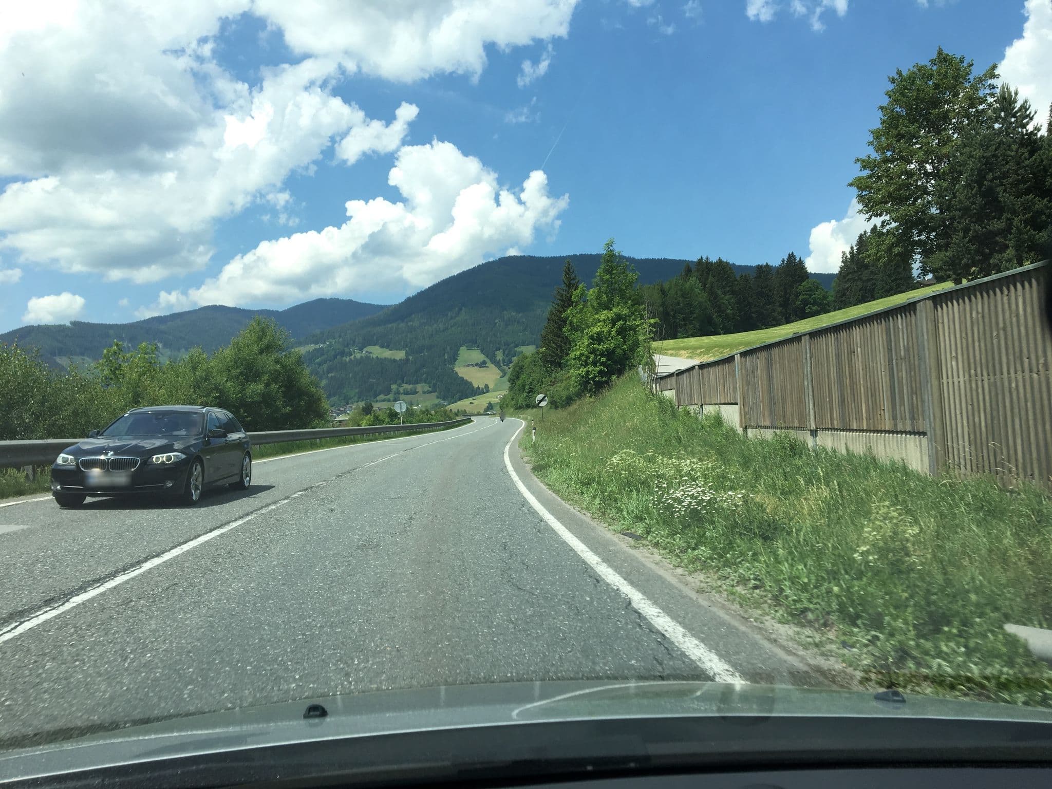 Street view near Gut Grubhof, Altenmarkt im Pongau — © chicc0 (CC BY-SA · Mapillary)