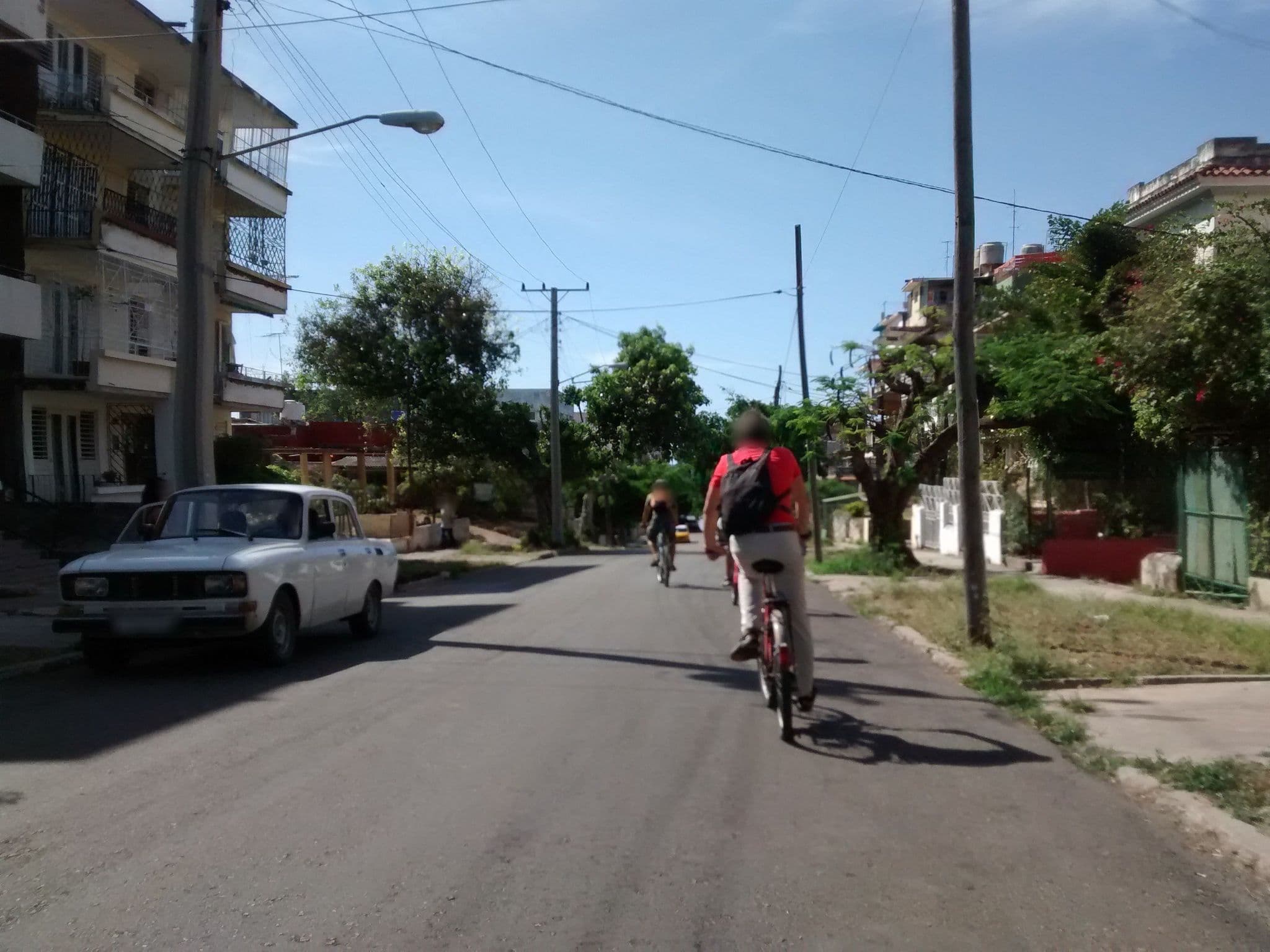 Street view near Kristy's, Vedado