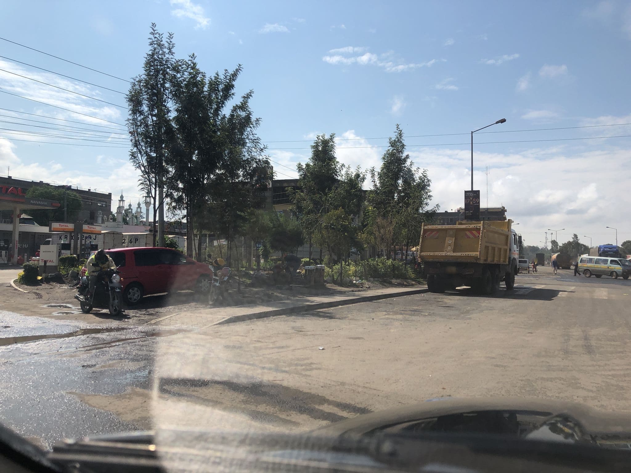 Street view near Roza guest house, Naivasha — © millerrj (CC BY-SA · Mapillary)