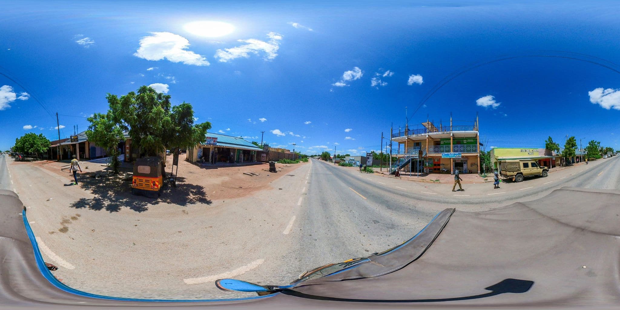 Street view near Raha Palace Hotel, Wajir — © quantiscale (CC BY-SA · Mapillary)