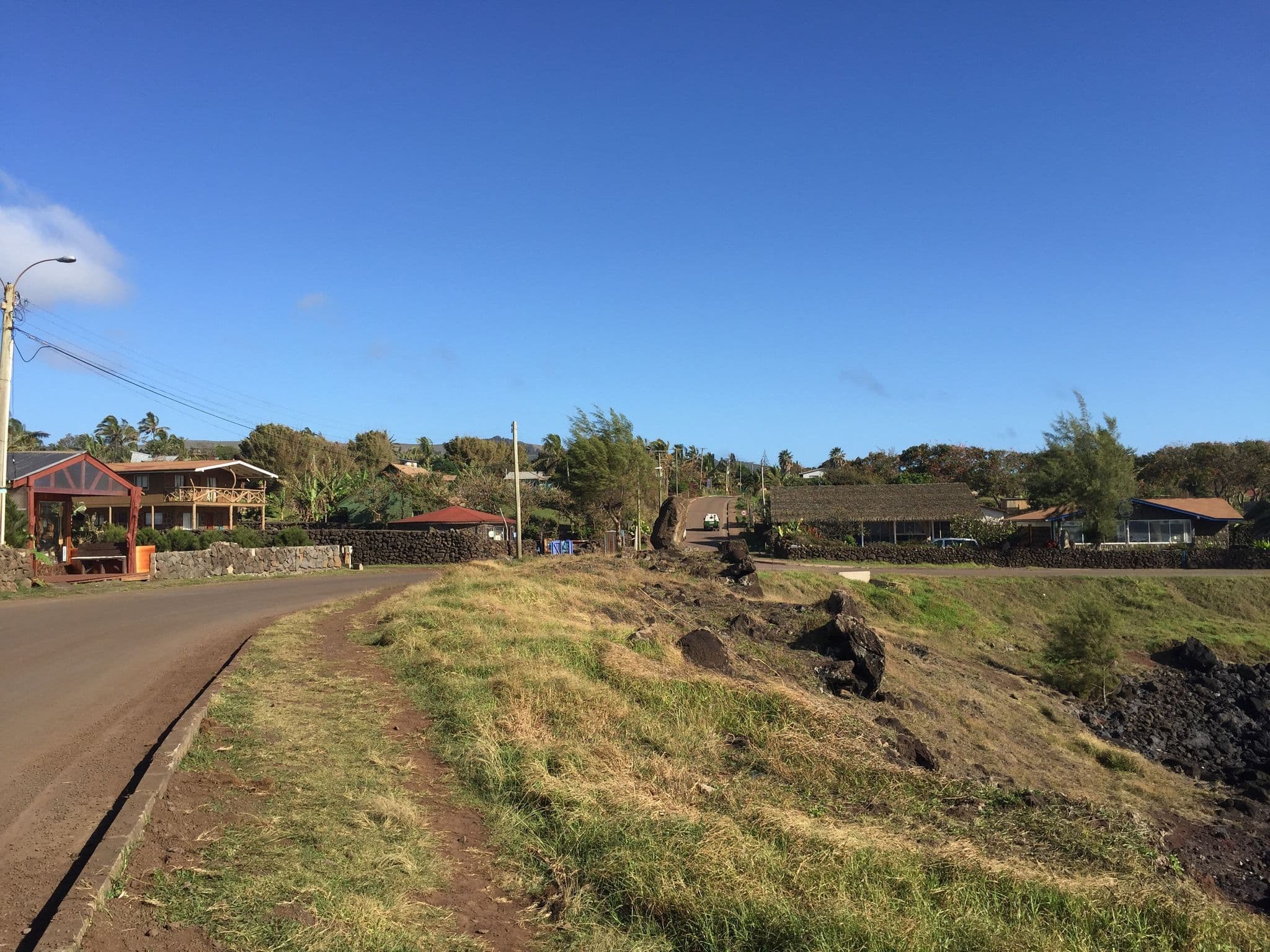 Street view near Le Perouse, Hanga Roa — © lyonwj (CC BY-SA · Mapillary)