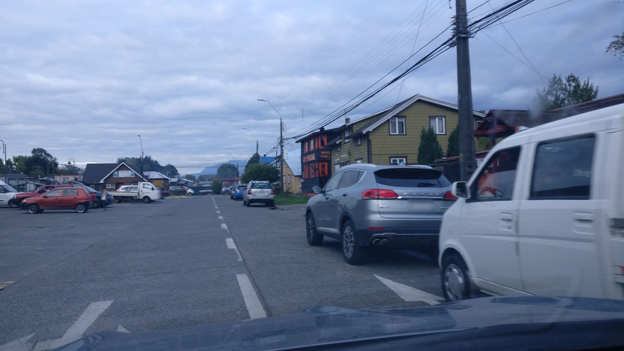 Street view near Hotel Colonos del Sur Mirador, Puerto Varas, Puerto Varas — © felipeeugenio (CC BY-SA · Mapillary)