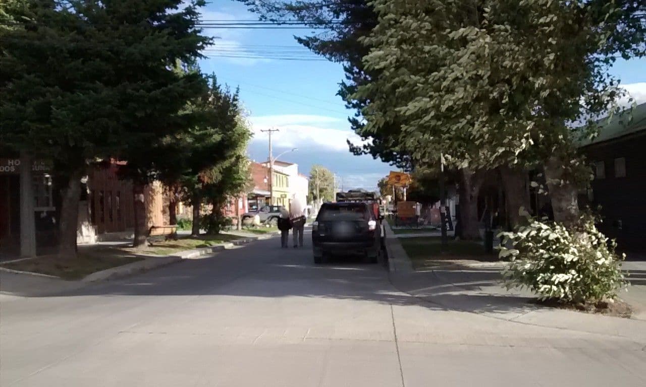 Street view near Hostel Amerindia Patagonia, Puerto Natales — © severingeo (CC BY-SA · Mapillary)